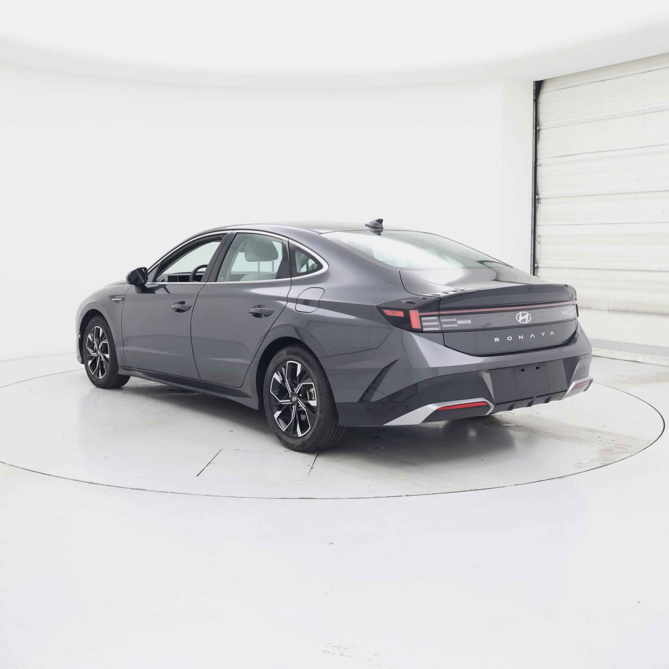 Thumbnail: 2025 Hyundai Sonata - 2