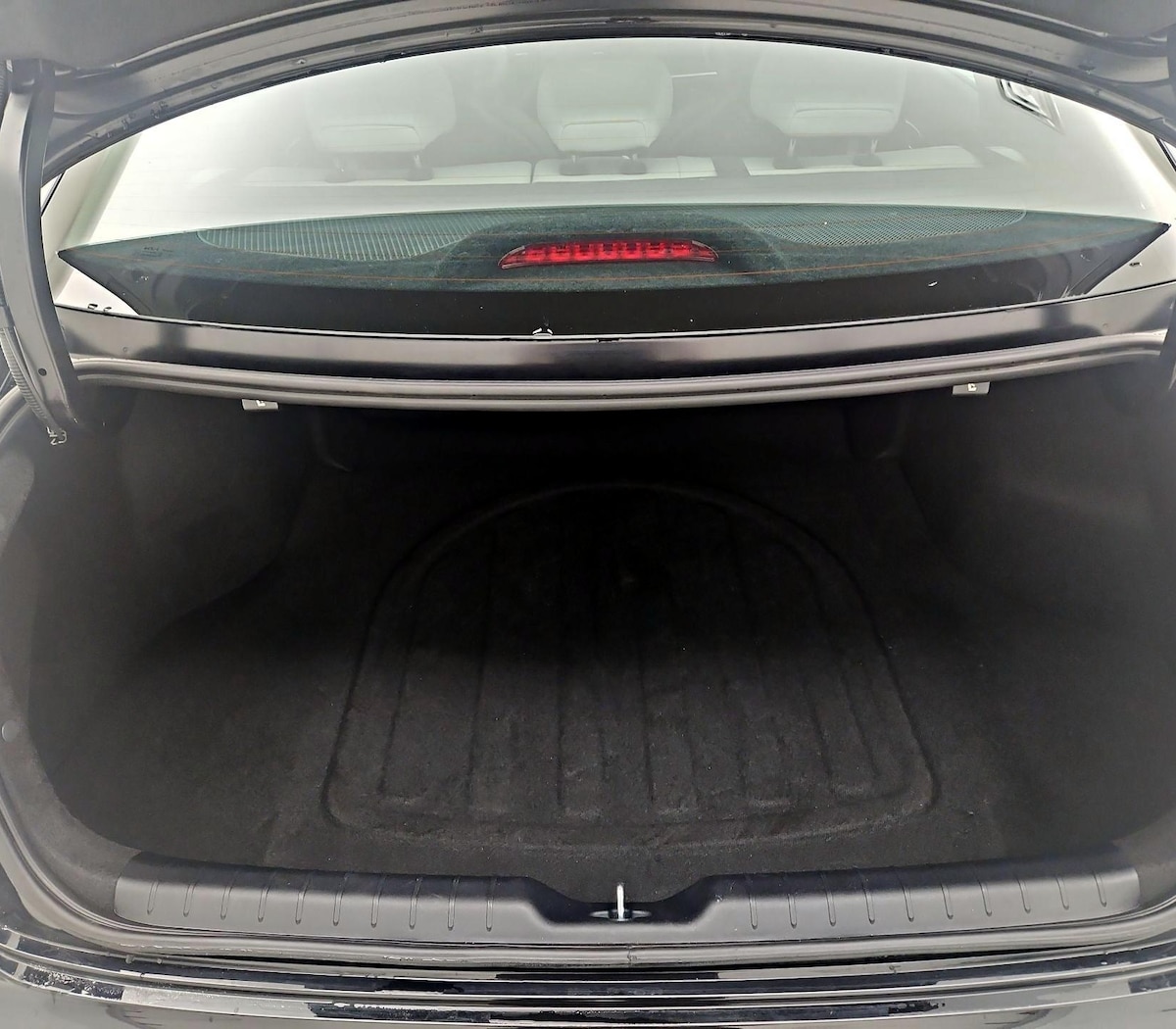 Trunk/Cargo (Seats Up)