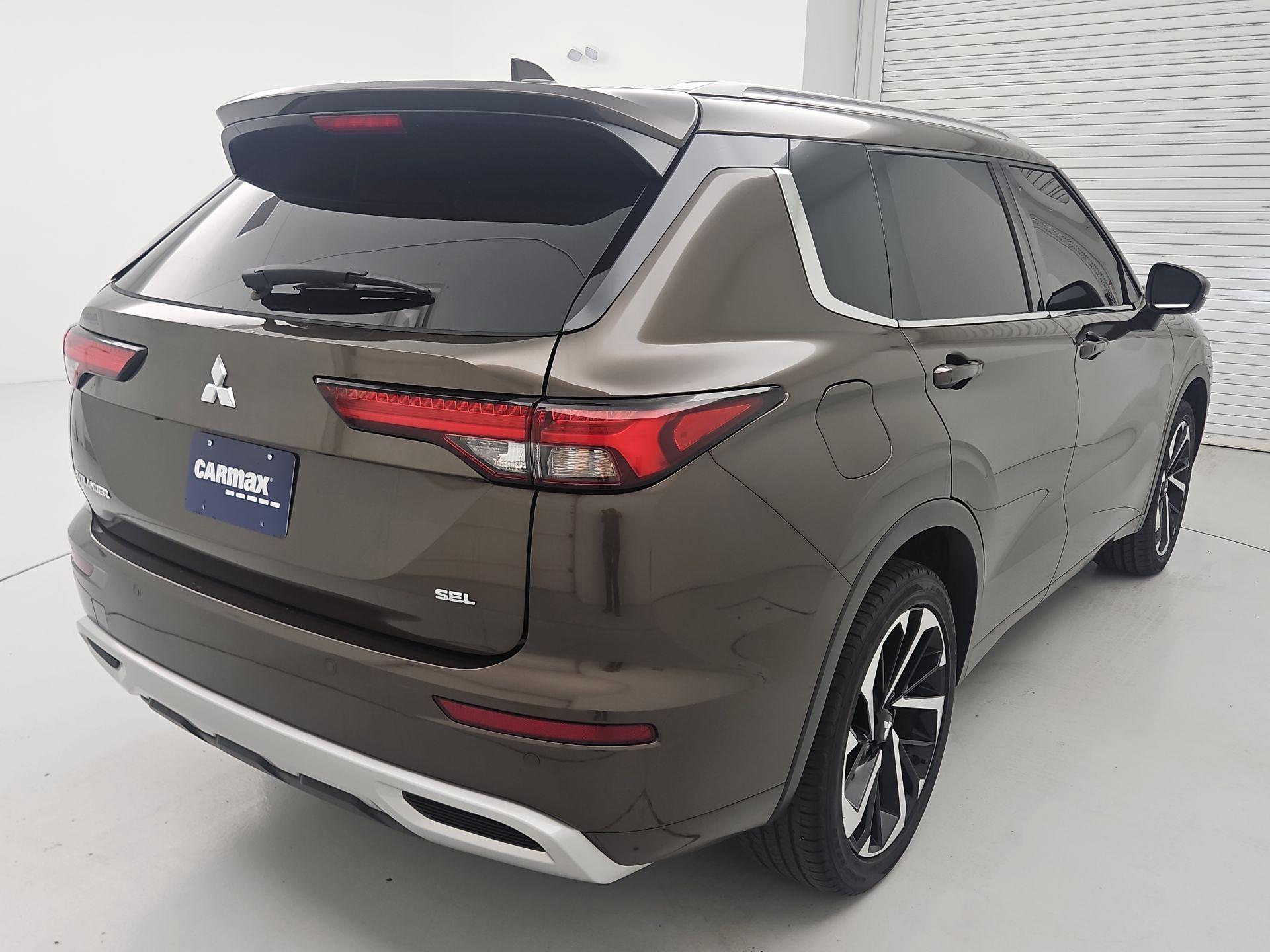 Thumbnail: 2022 Mitsubishi Outlander - 5