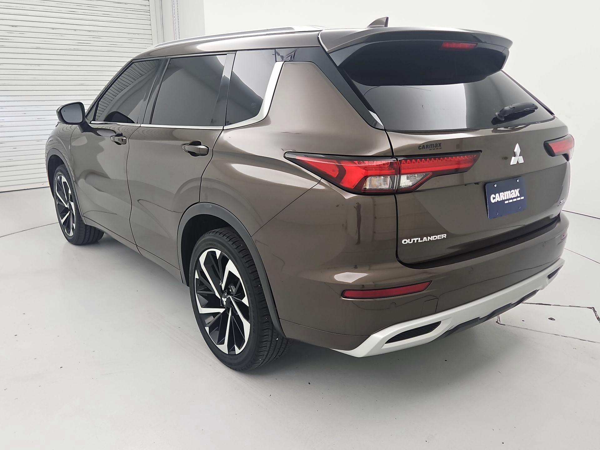 Thumbnail: 2022 Mitsubishi Outlander - 7