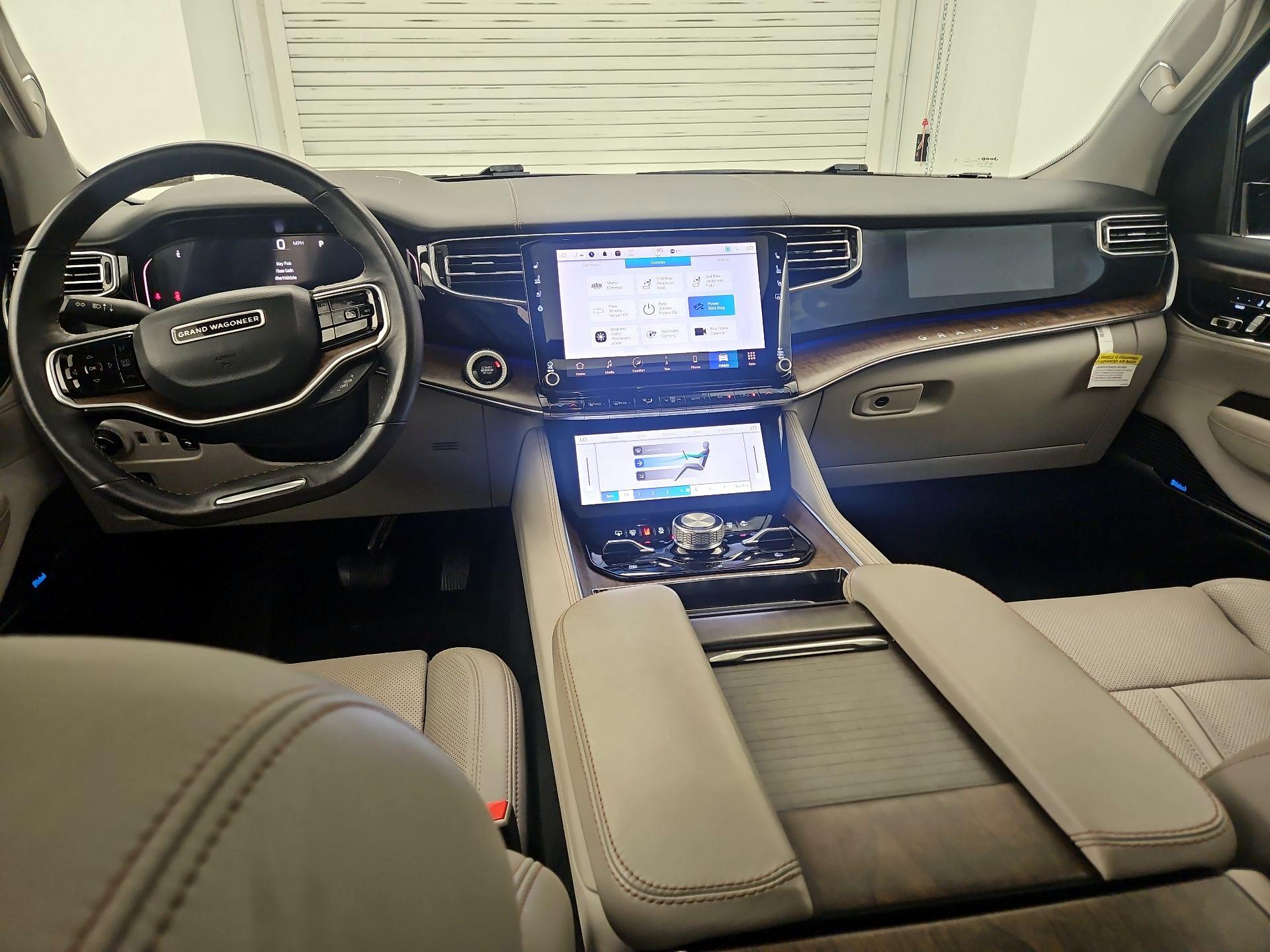 Thumbnail: 2023 Jeep Grand Wagoneer - 9