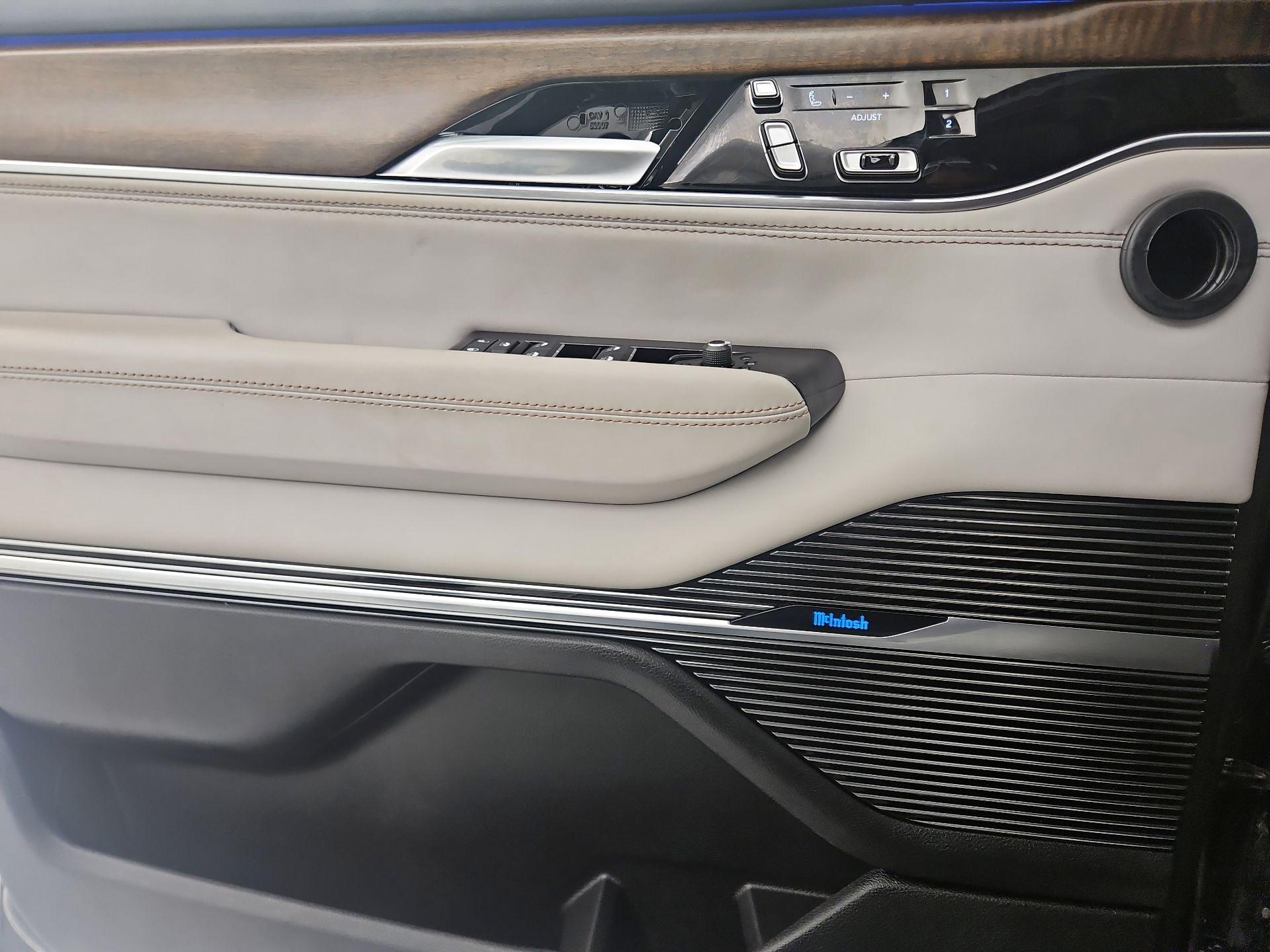 Thumbnail: 2023 Jeep Grand Wagoneer - 12