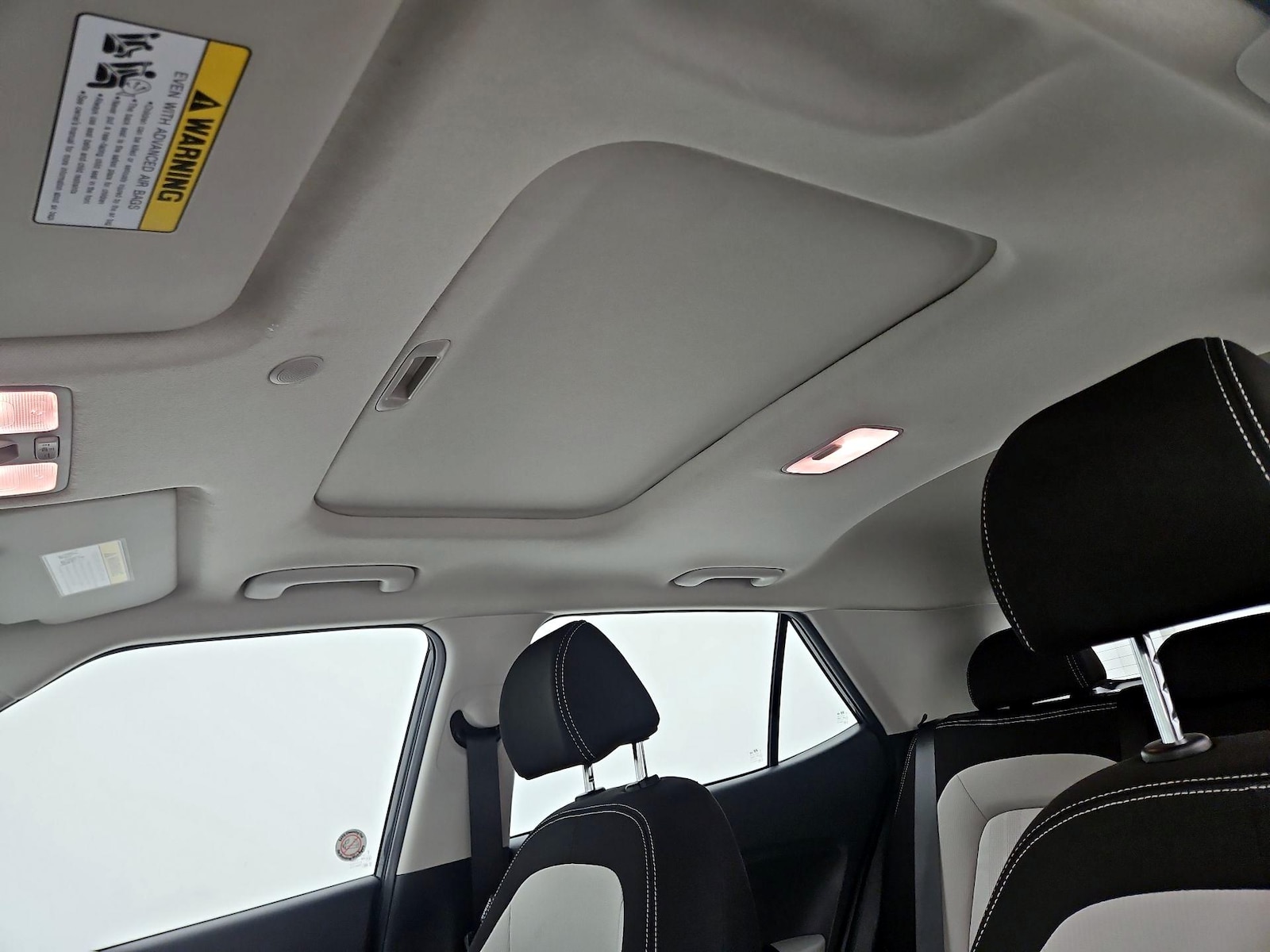 Sunroof(s) & Overhead Airbags