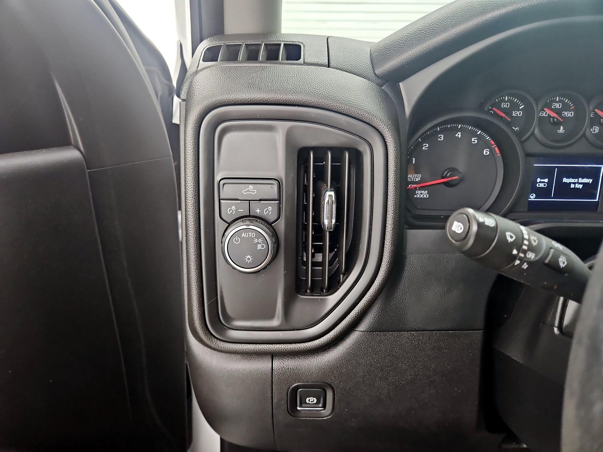 Thumbnail: 2024 Chevrolet Silverado 1500 - 11