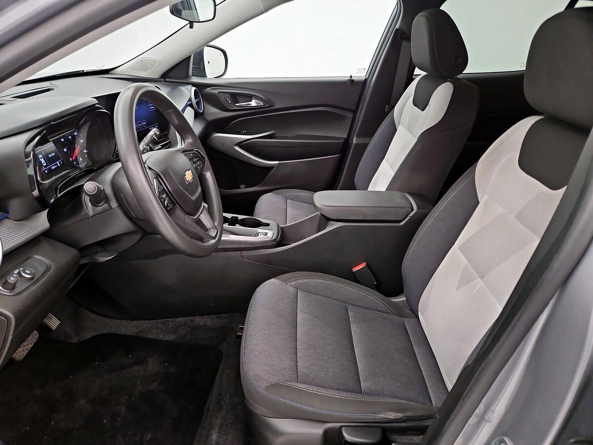 Thumbnail: 2024 Chevrolet Trax - 9