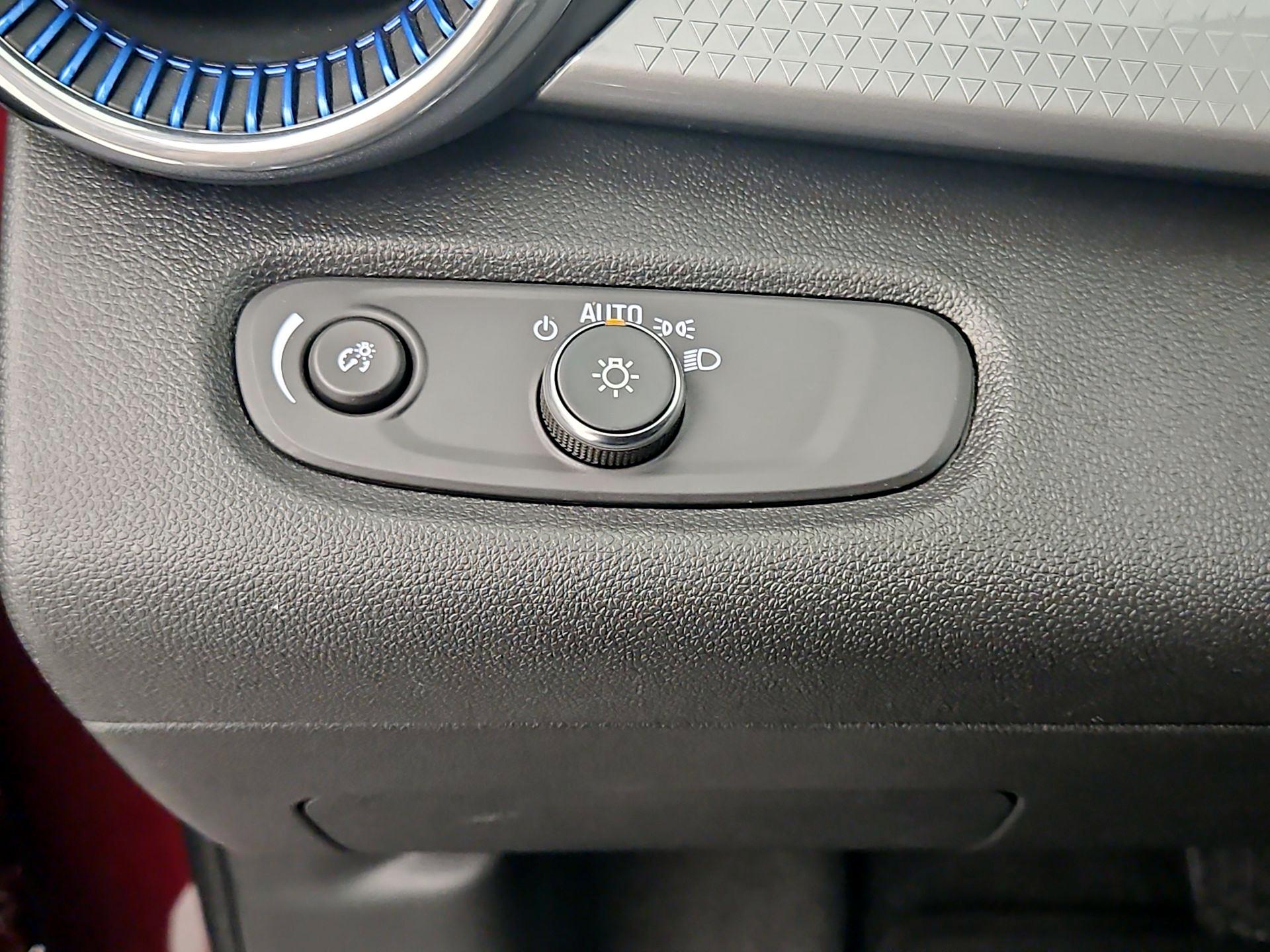 Thumbnail: 2025 Chevrolet Trax - 13