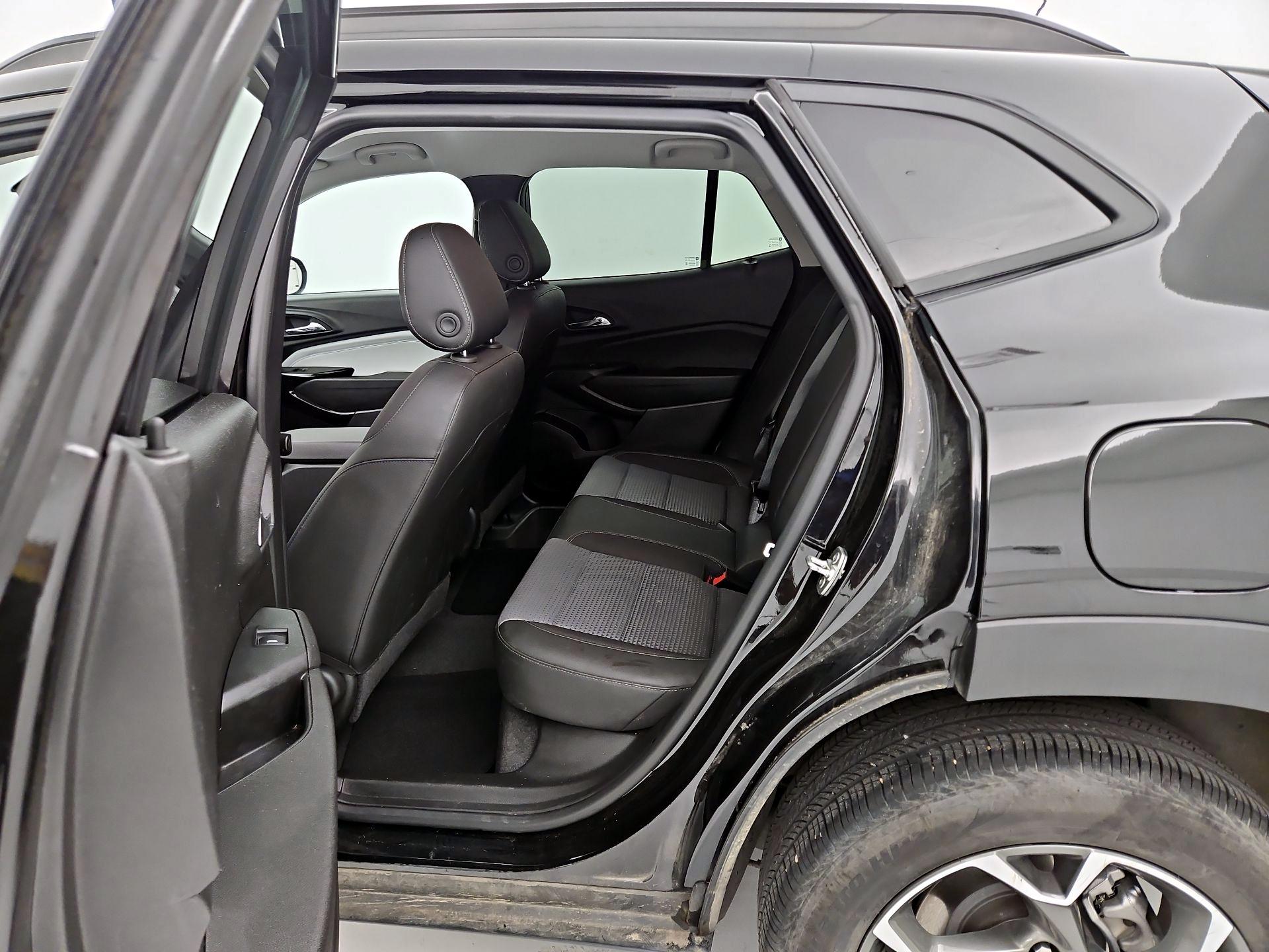 Thumbnail: 2024 Chevrolet Trax - 17