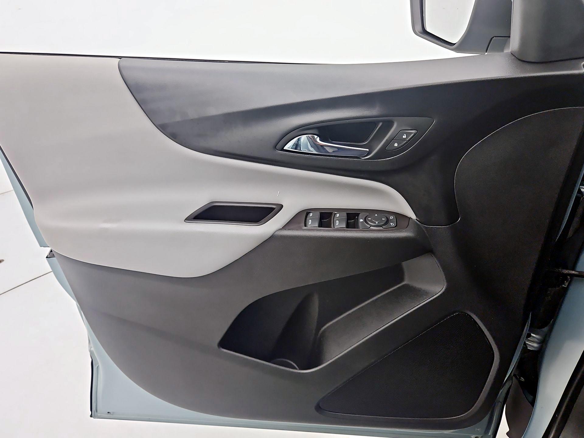 Thumbnail: 2022 Chevrolet Equinox - 12