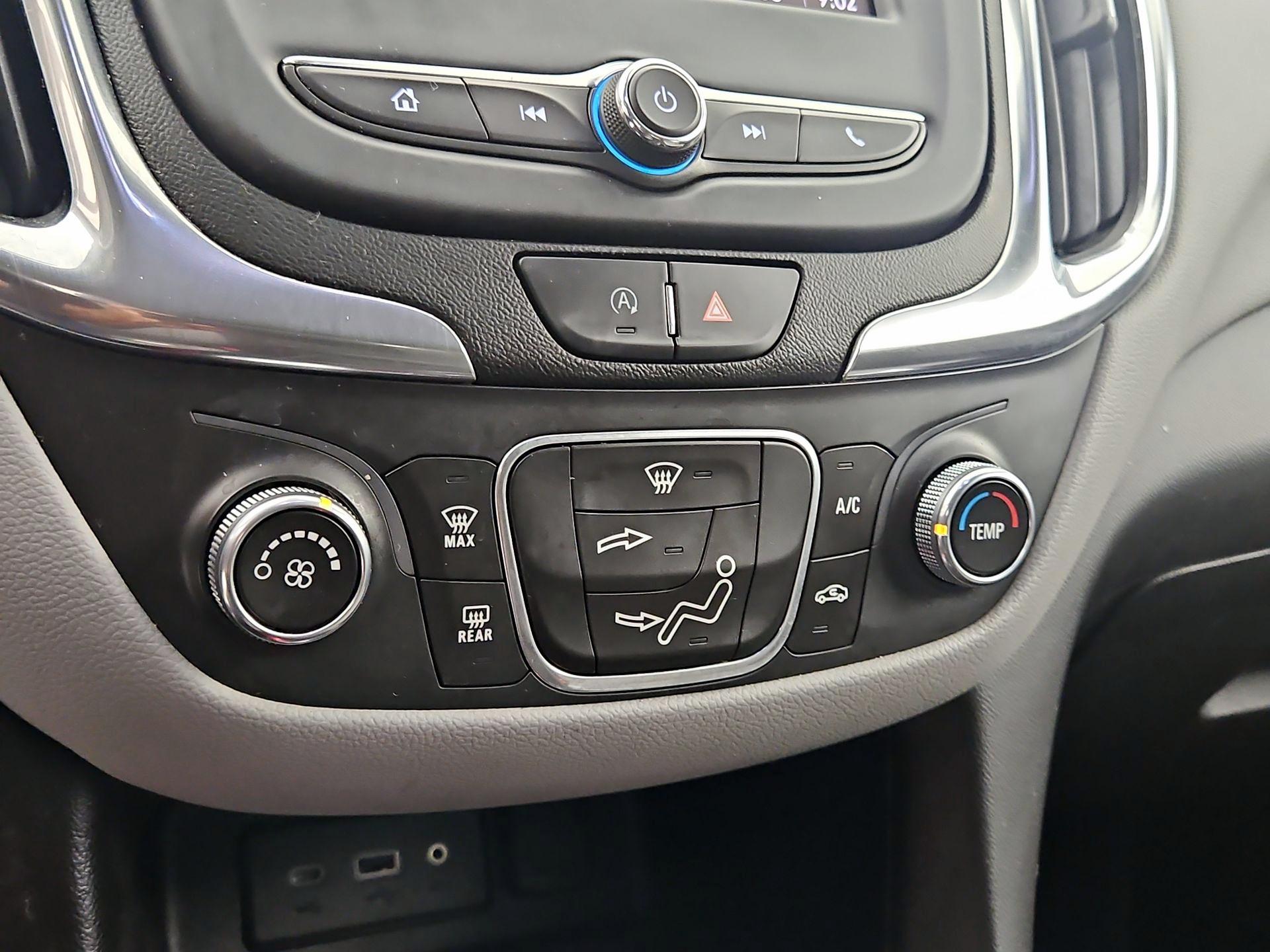 Thumbnail: 2022 Chevrolet Equinox - 16