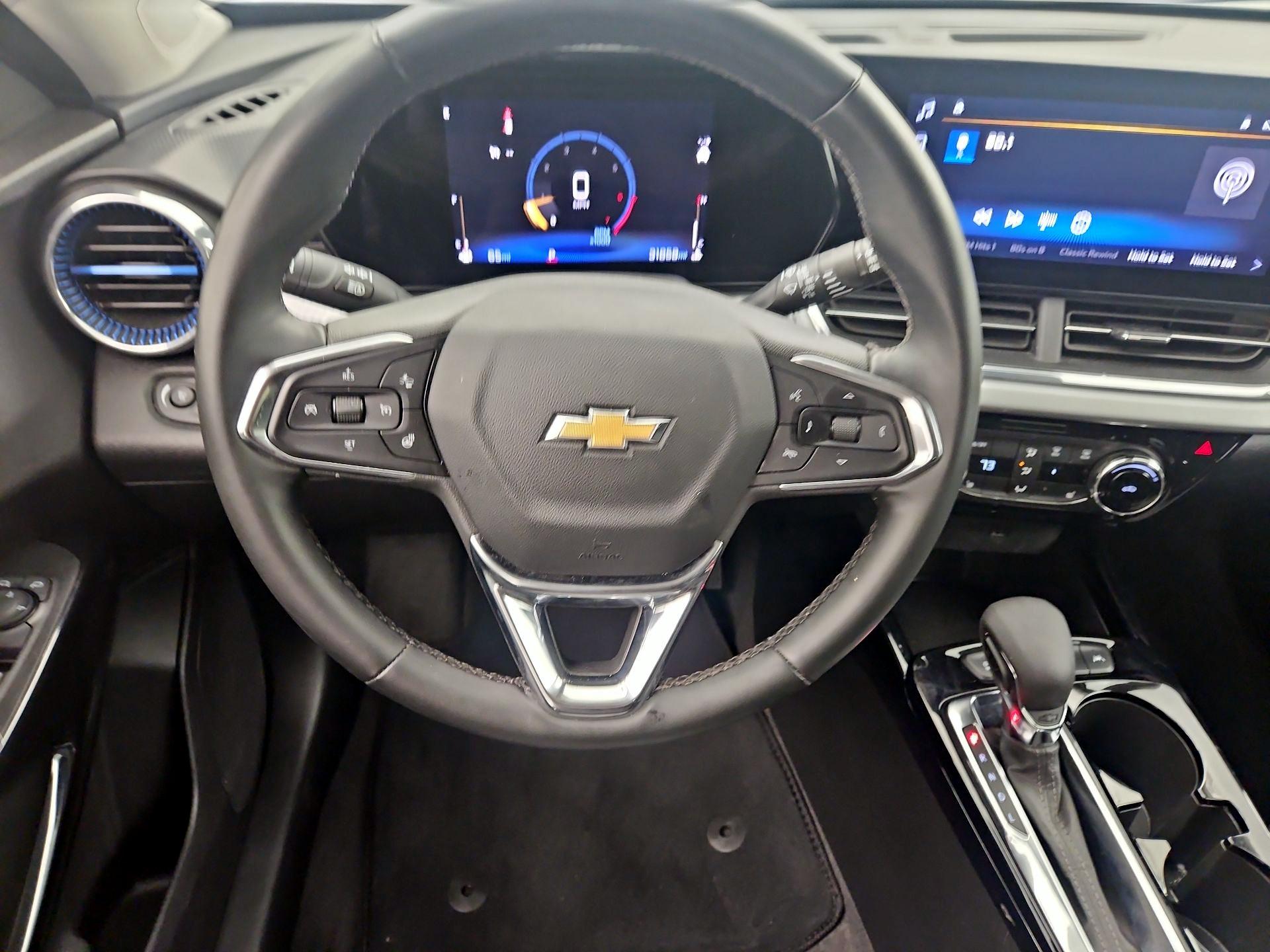 Thumbnail: 2025 Chevrolet Trax - 10