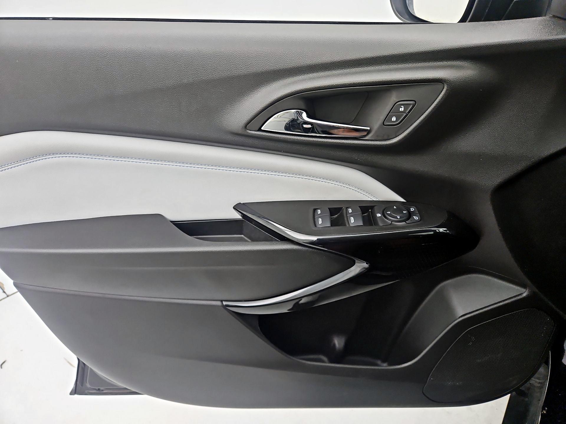 Thumbnail: 2025 Chevrolet Trax - 12