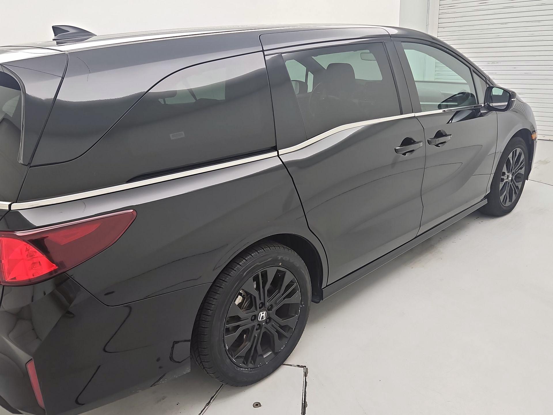Thumbnail: 2025 Honda Odyssey - 5