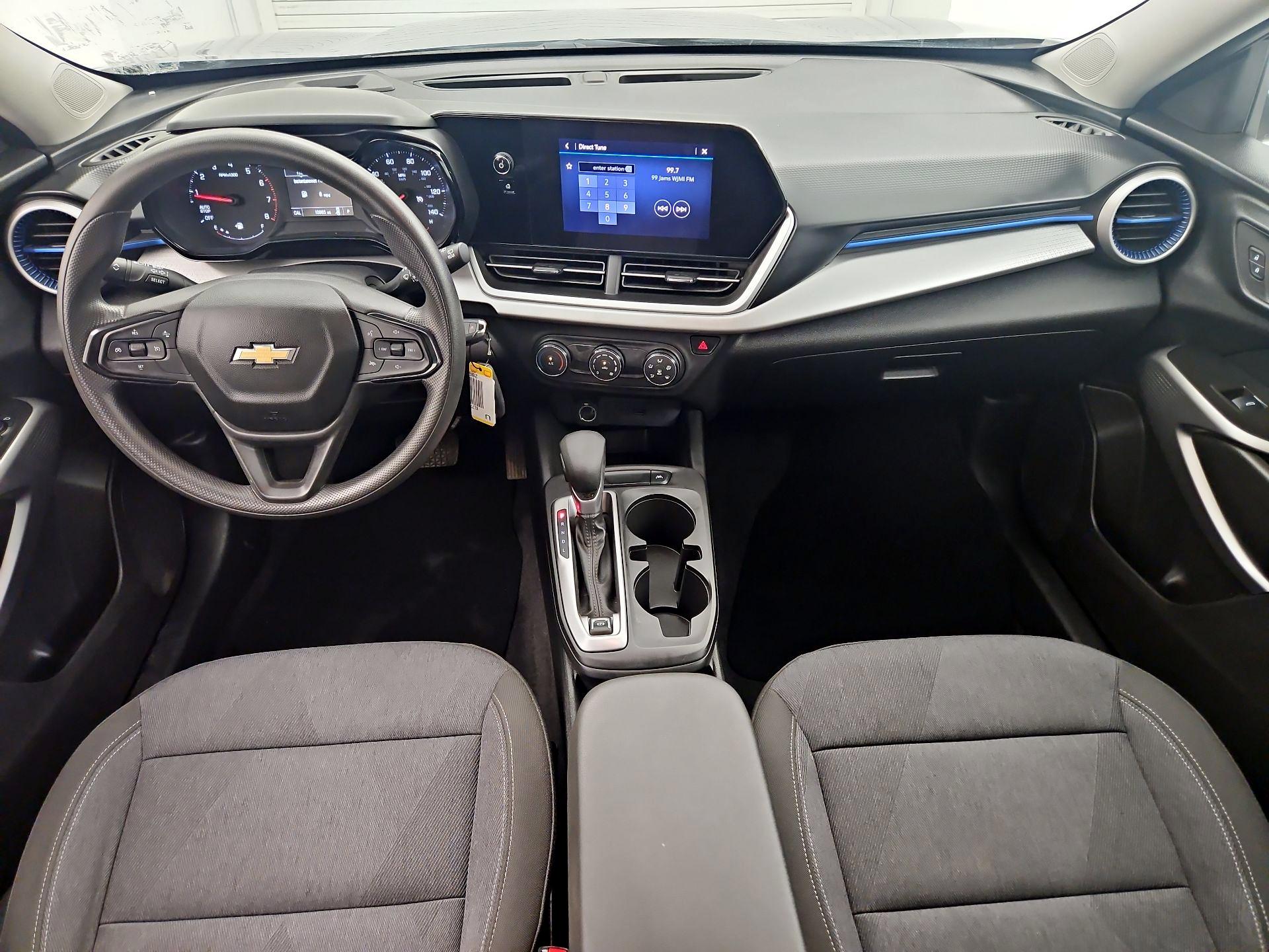 Thumbnail: 2024 Chevrolet Trax - 9