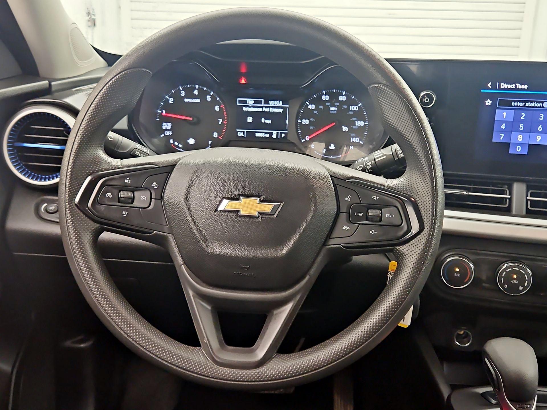 Thumbnail: 2024 Chevrolet Trax - 10