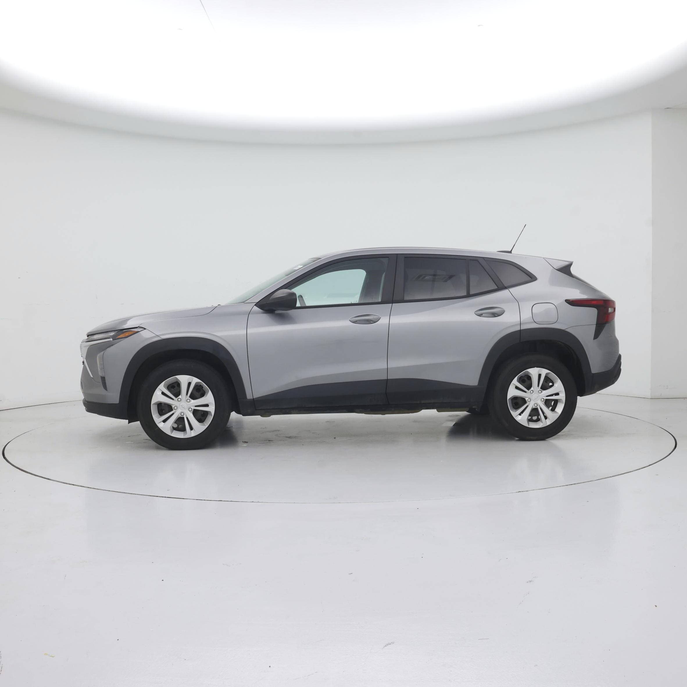 Thumbnail: 2024 Chevrolet Trax - 3