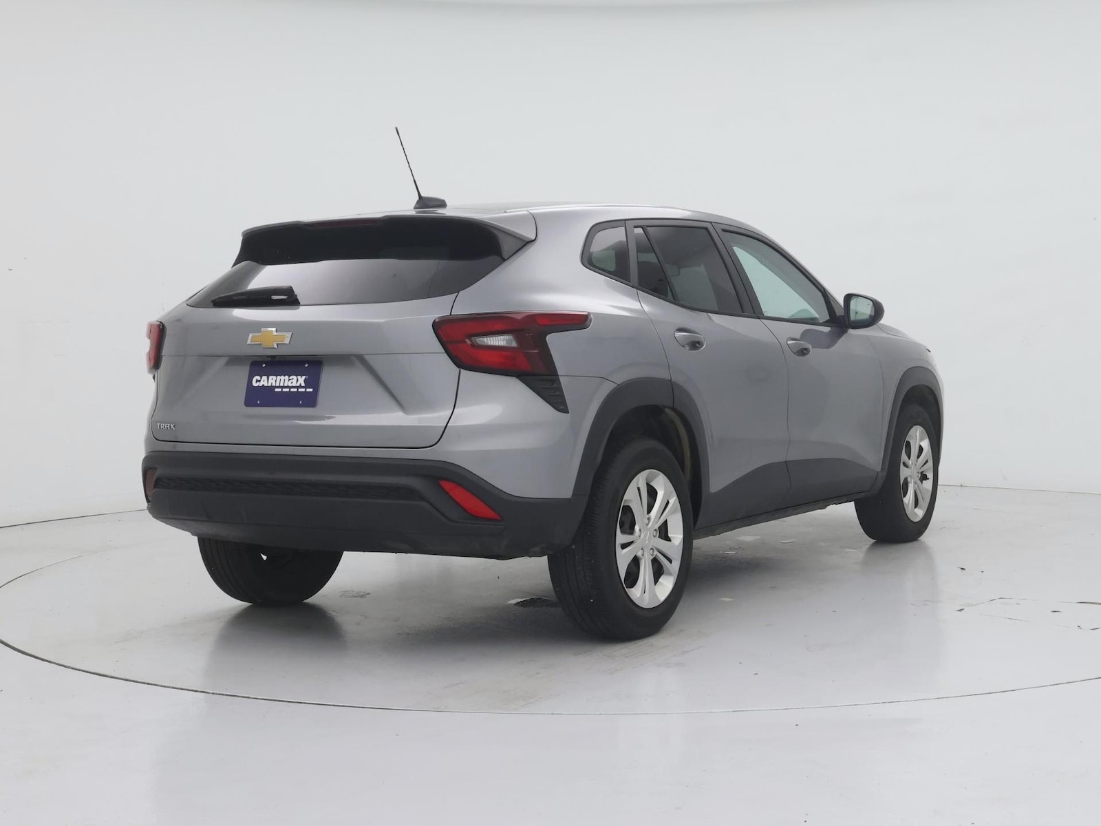 2024 Chevrolet Trax LS - Photo 9