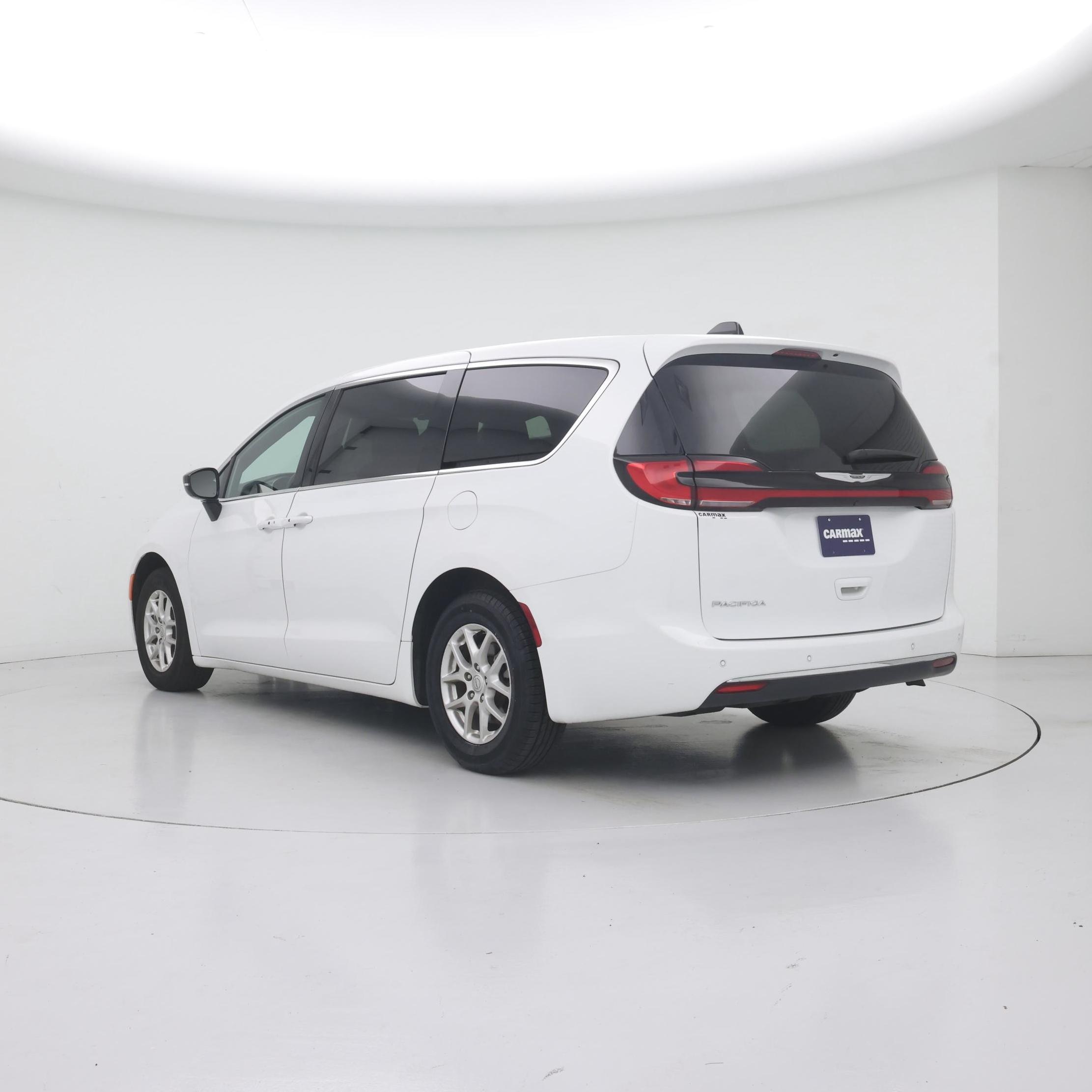 Thumbnail: 2025 Chrysler Pacifica - 2