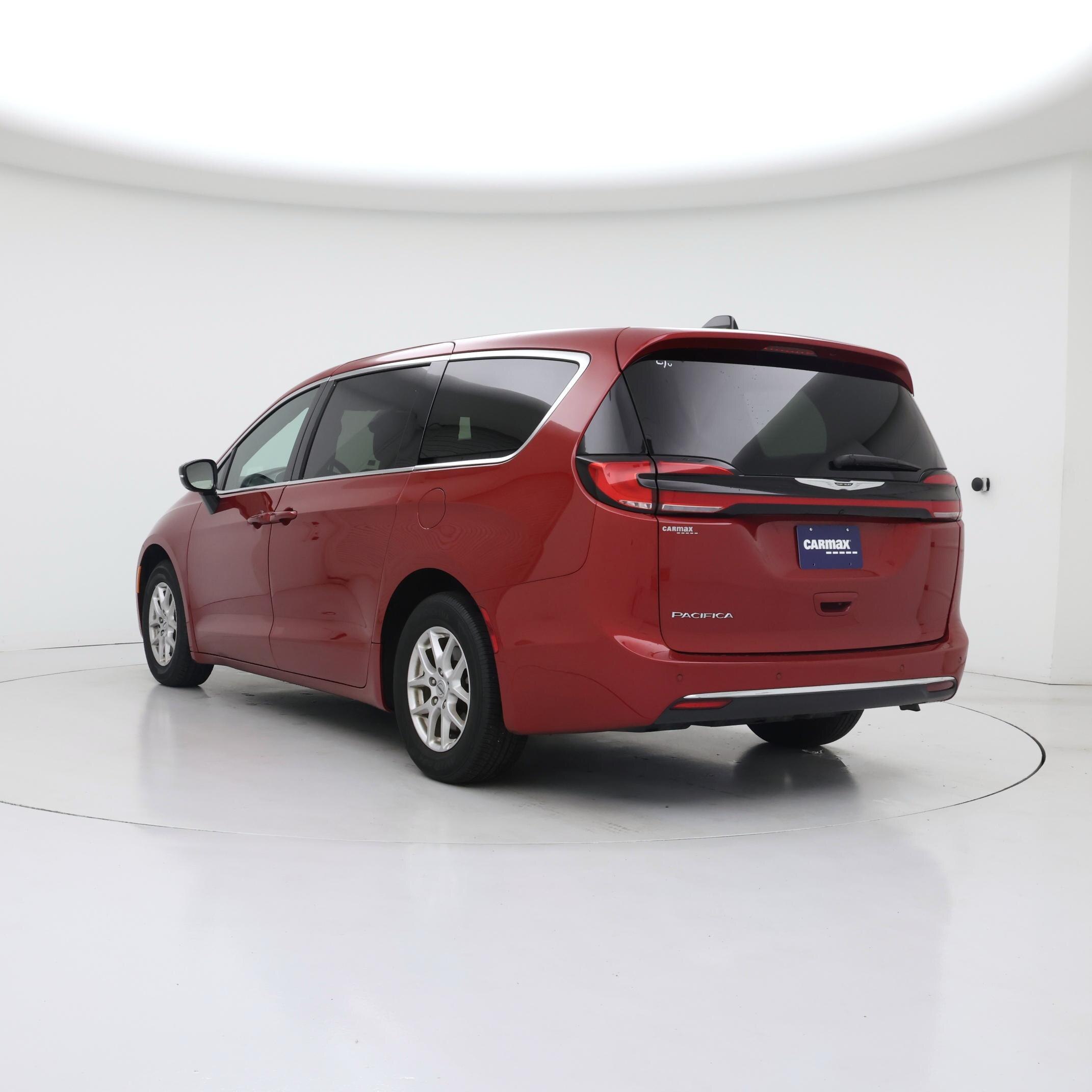 Thumbnail: 2025 Chrysler Pacifica - 2