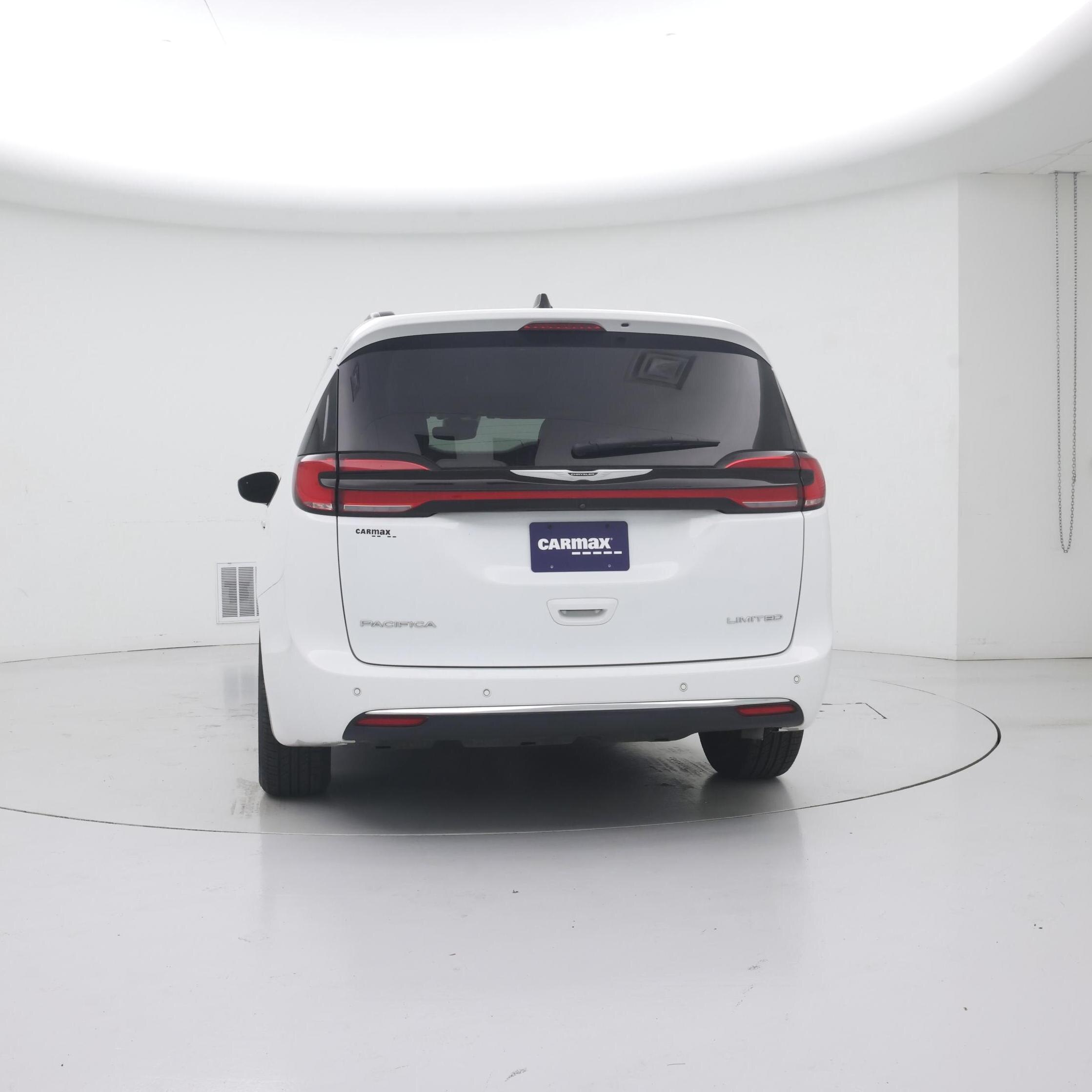 Thumbnail: 2023 Chrysler Pacifica - 6