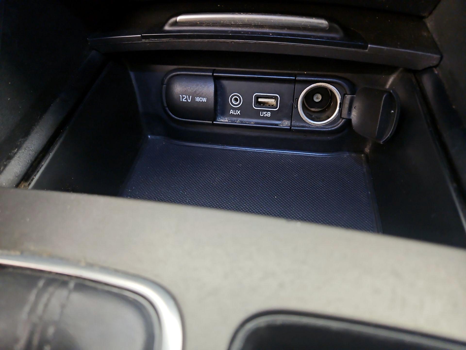Thumbnail: 2019 Kia Optima - 16