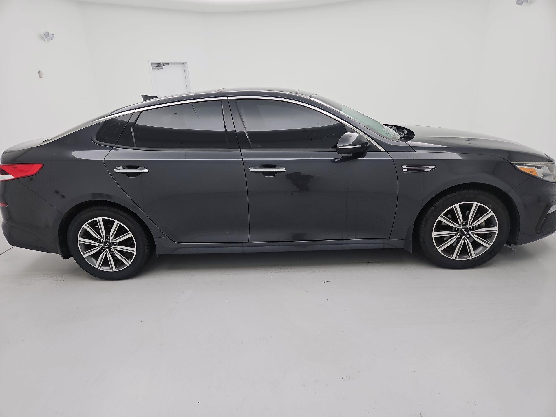 Thumbnail: 2019 Kia Optima - 4