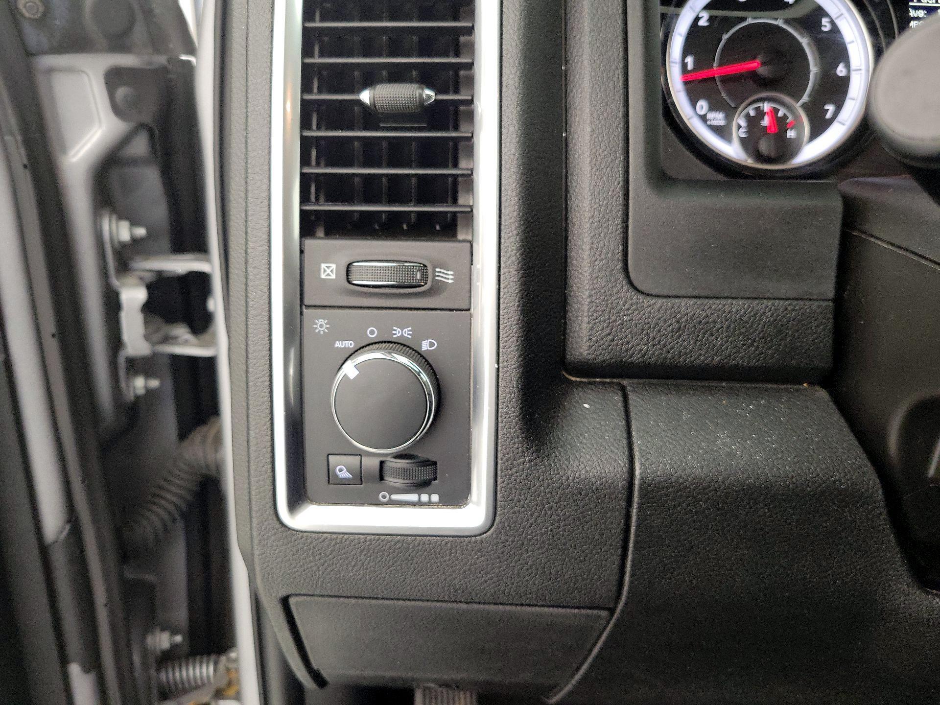 Thumbnail: 2024 RAM 1500 Classic - 13