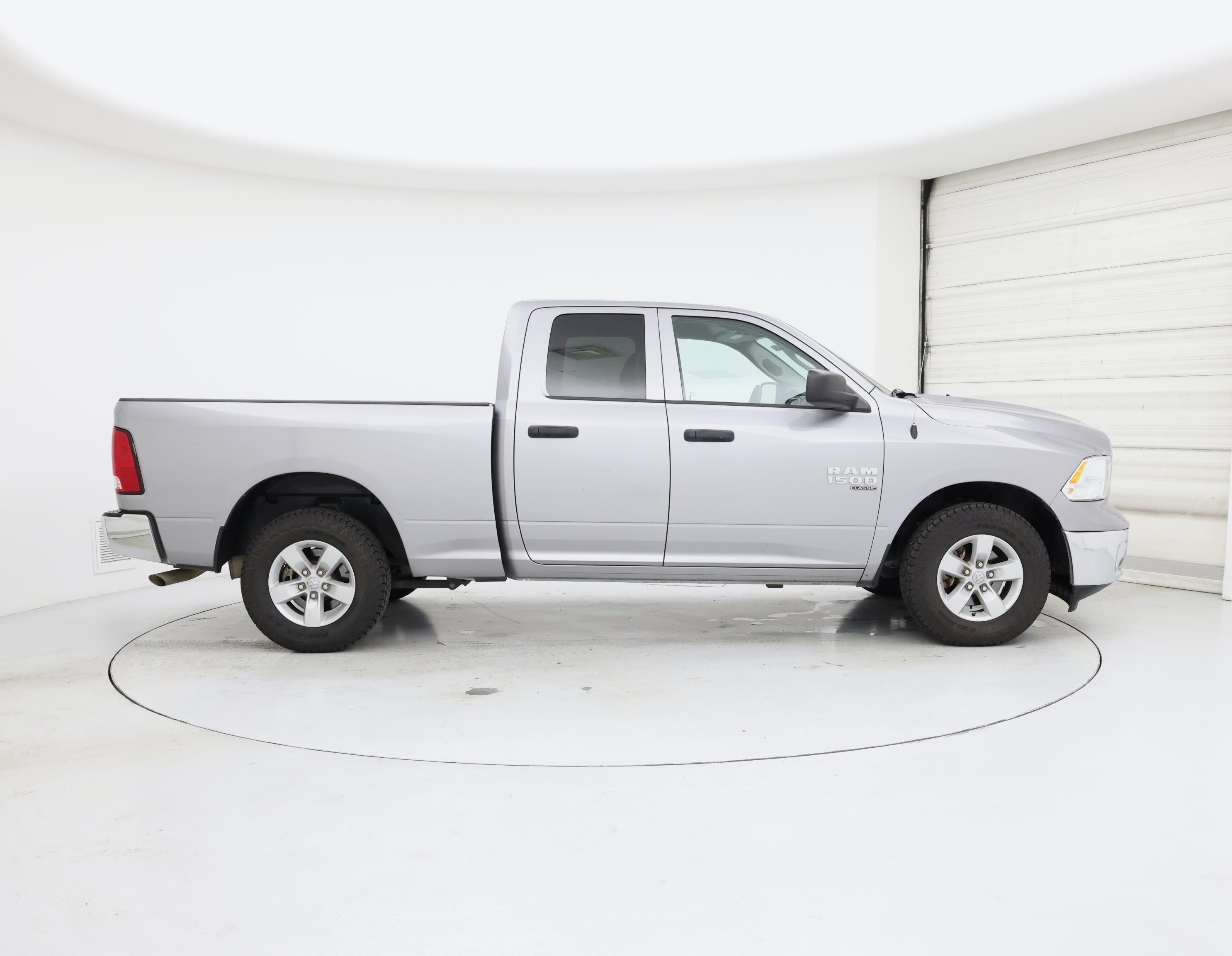 Thumbnail: 2024 RAM 1500 Classic - 7