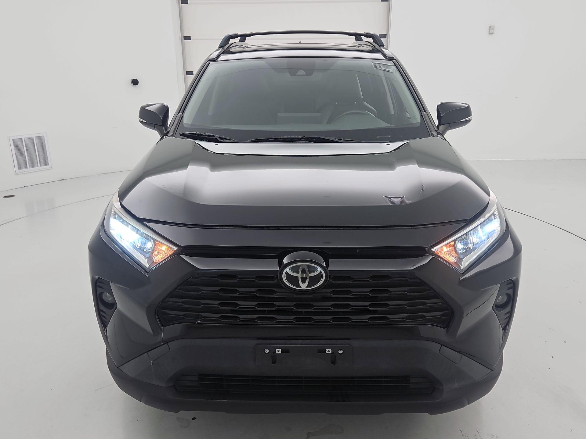Thumbnail: 2020 Toyota RAV4 - 2