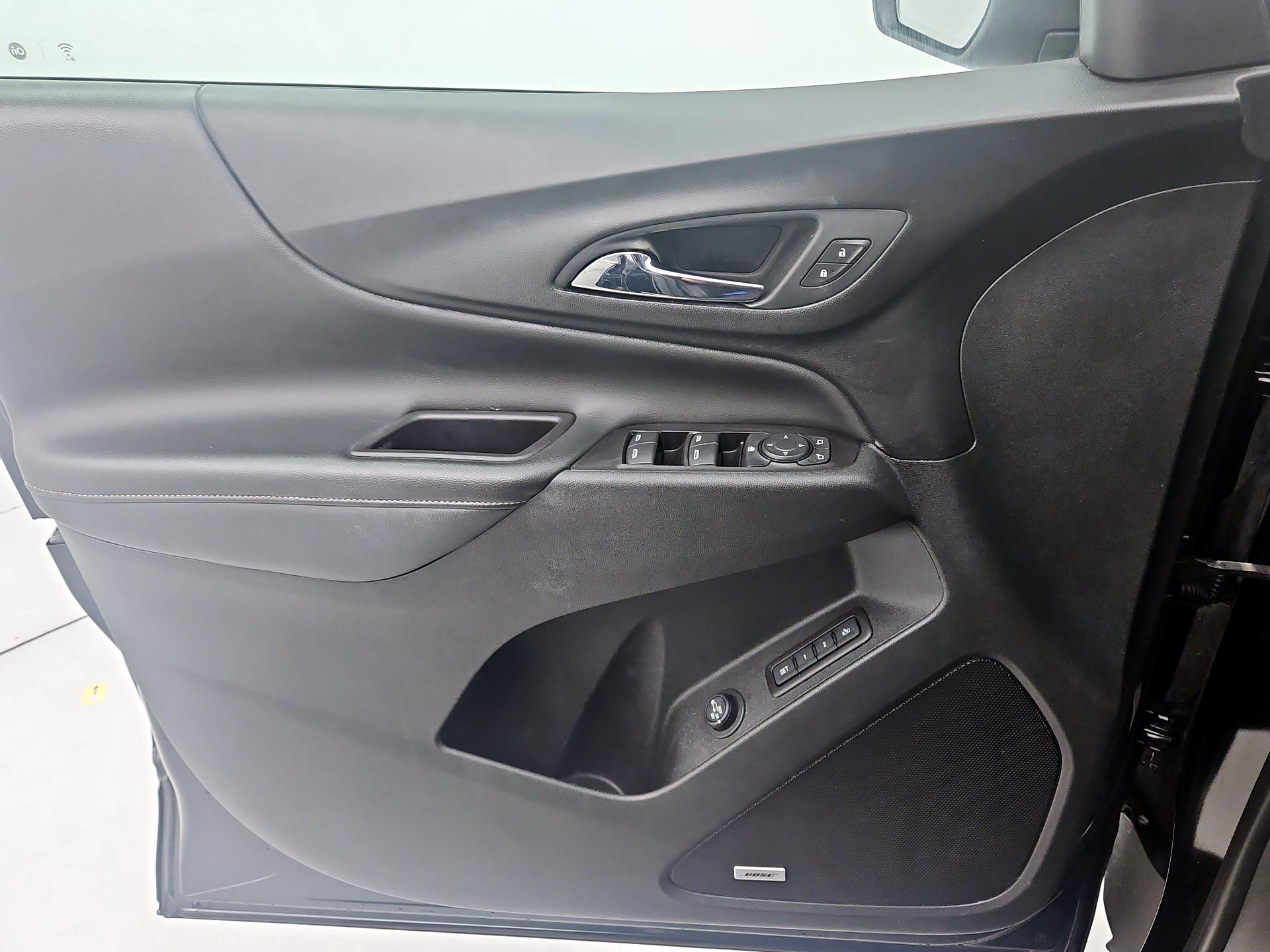Thumbnail: 2020 Chevrolet Equinox - 12