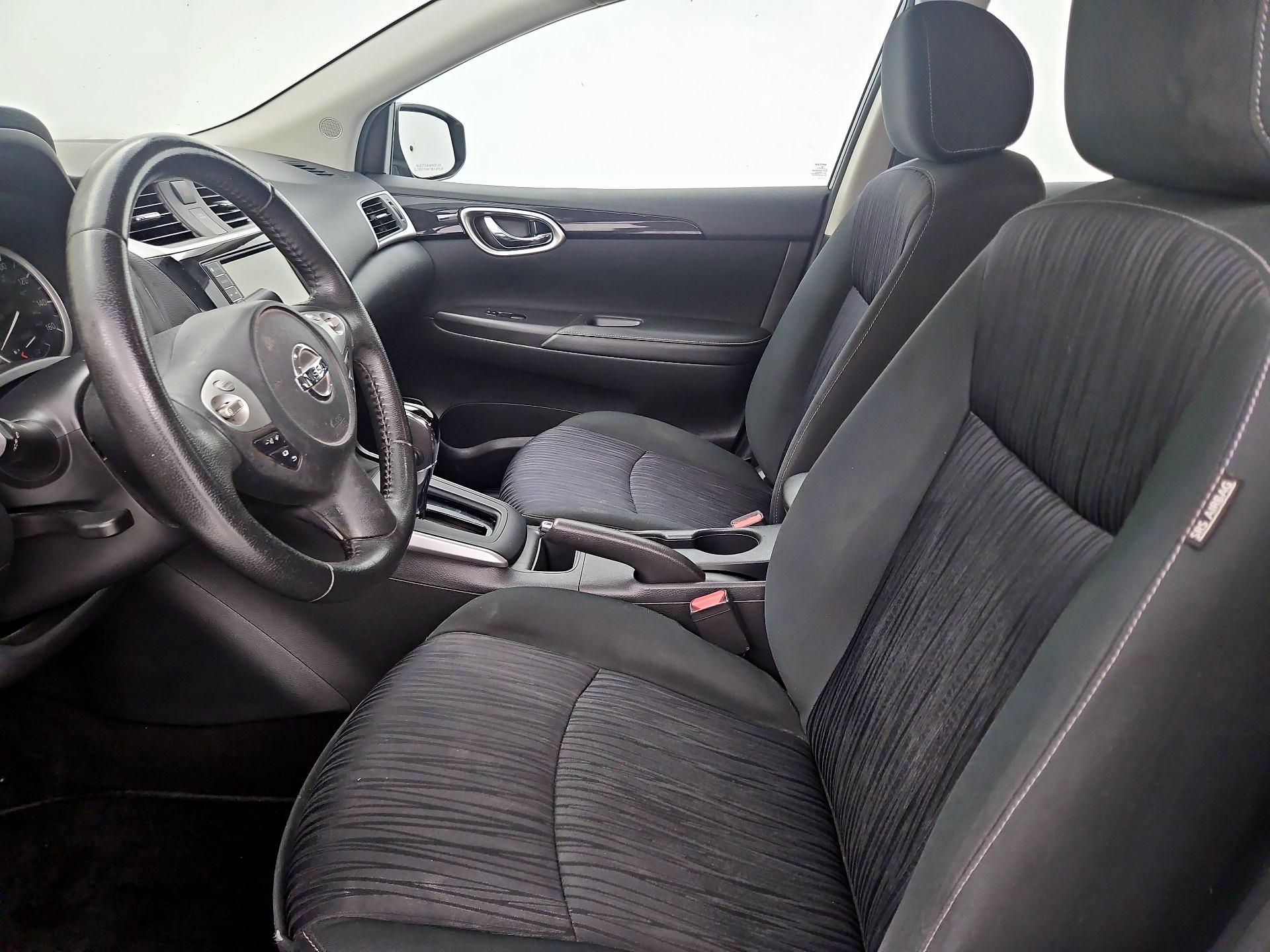 Thumbnail: 2019 Nissan Sentra - 9