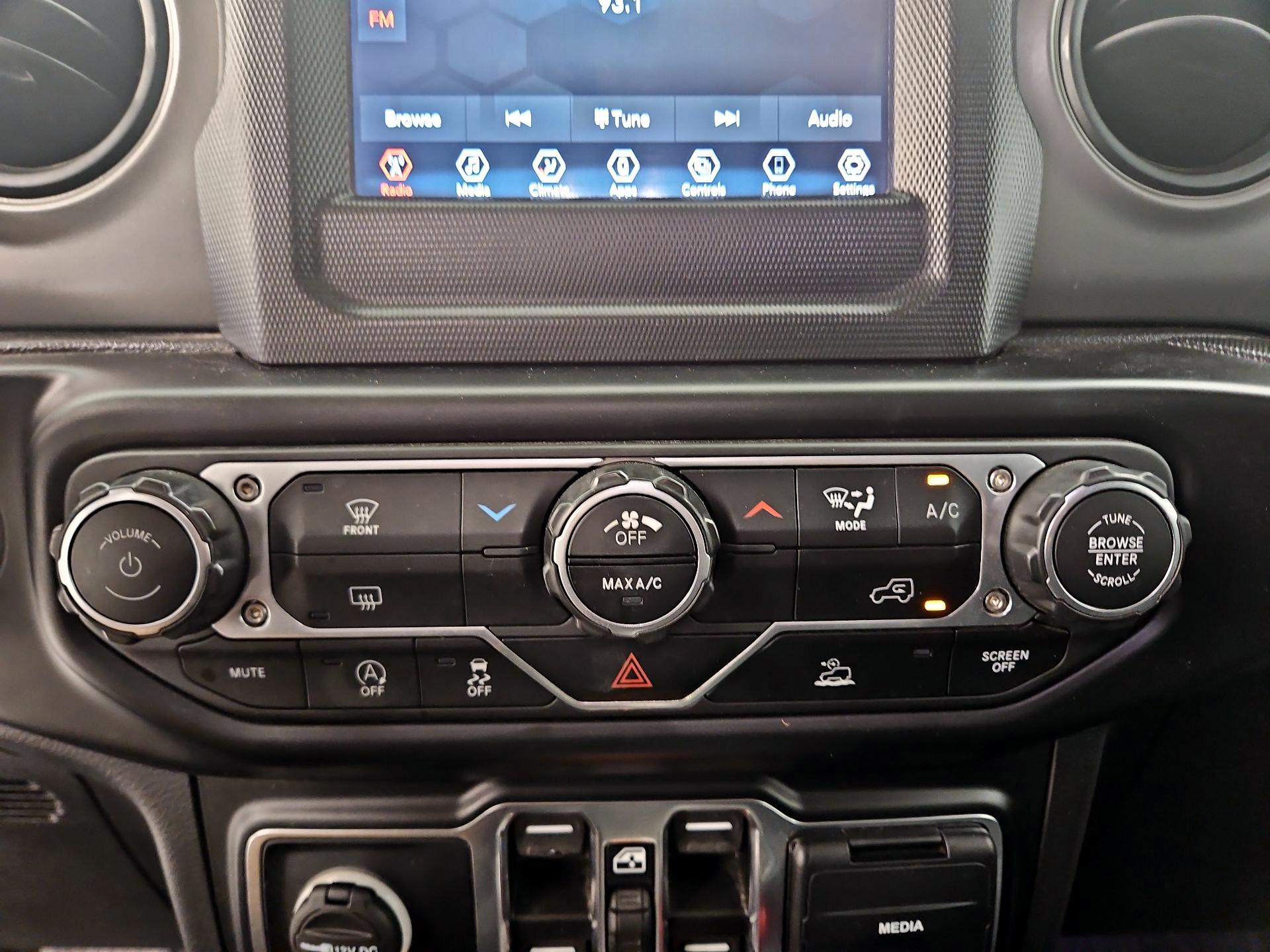Thumbnail: 2022 Jeep Gladiator - 15