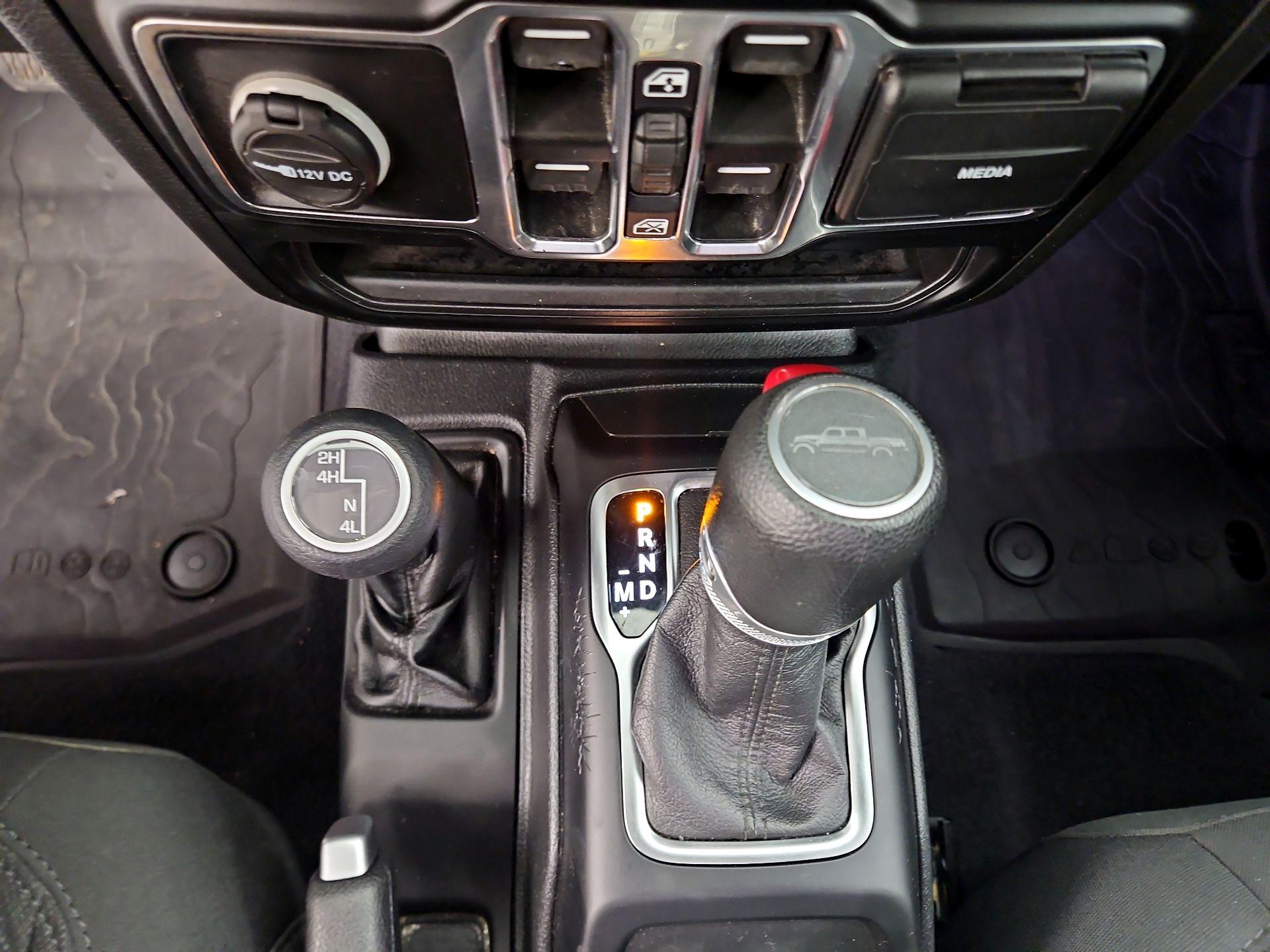 Thumbnail: 2022 Jeep Gladiator - 16