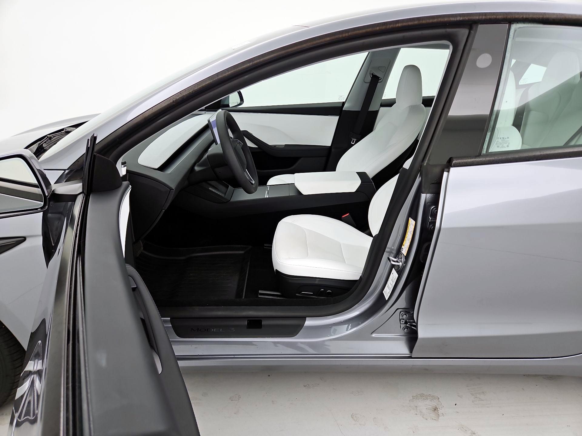 Thumbnail: 2025 Tesla Model 3 - 9