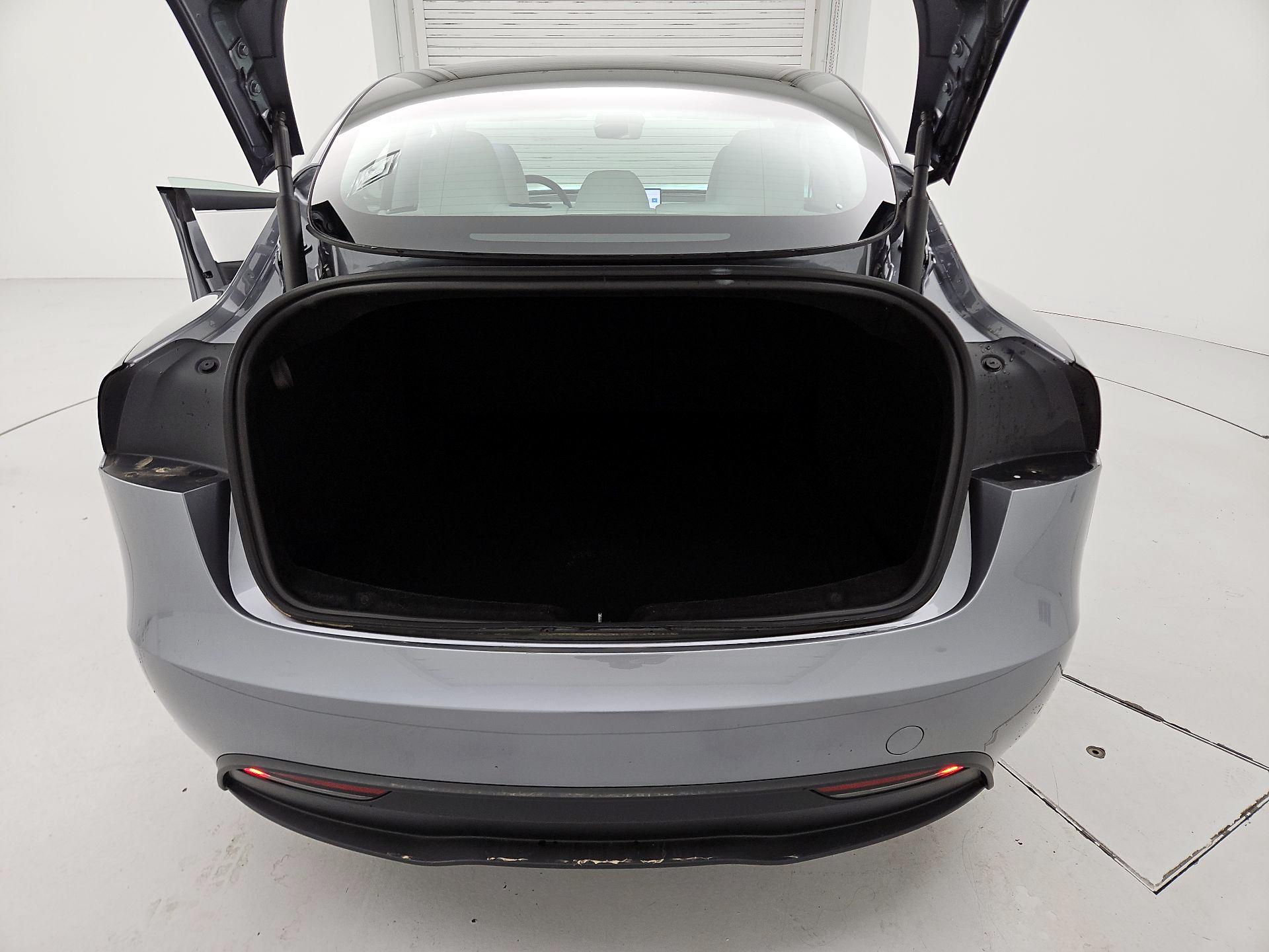Thumbnail: 2025 Tesla Model 3 - 17
