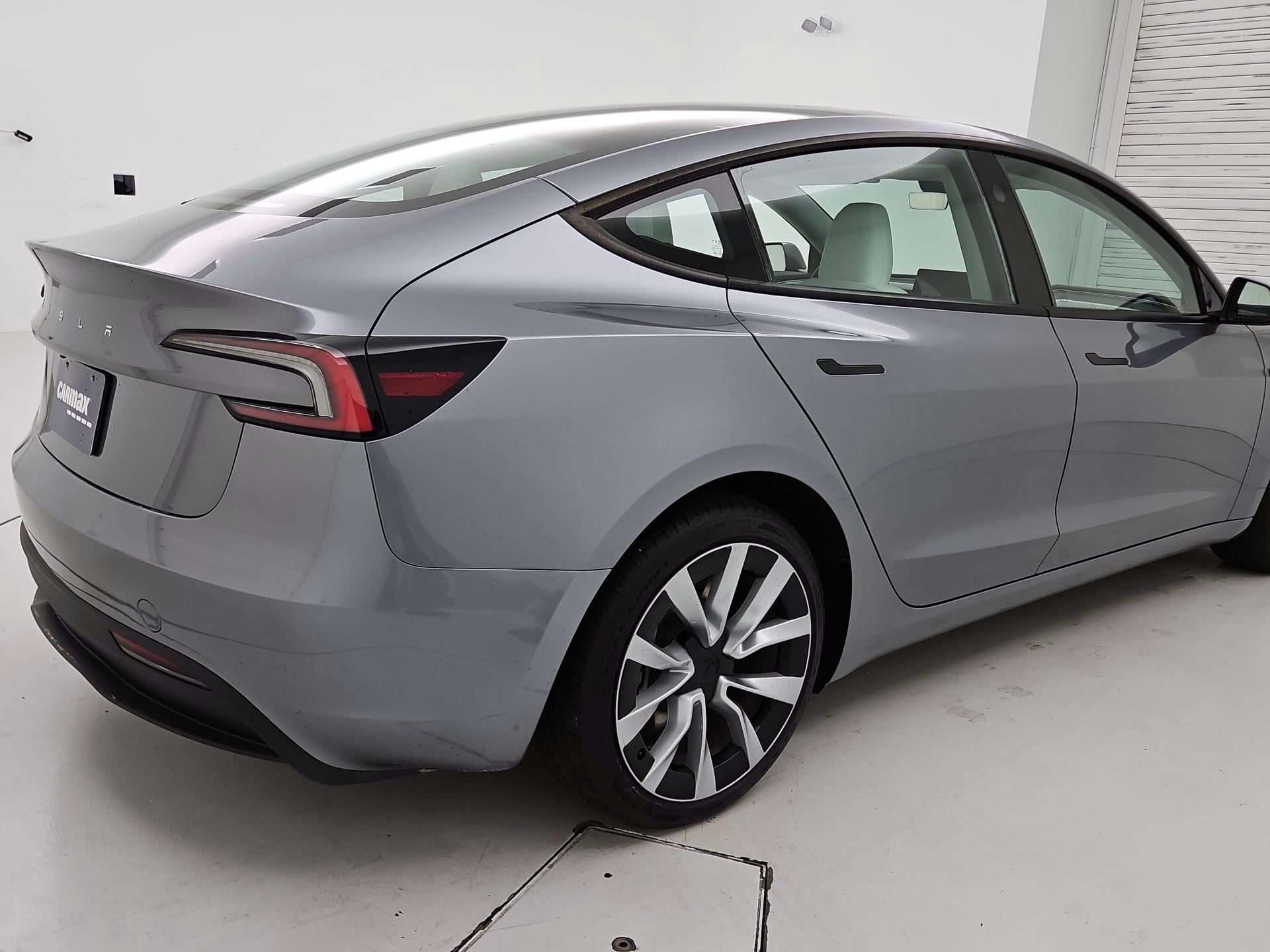 Thumbnail: 2025 Tesla Model 3 - 5