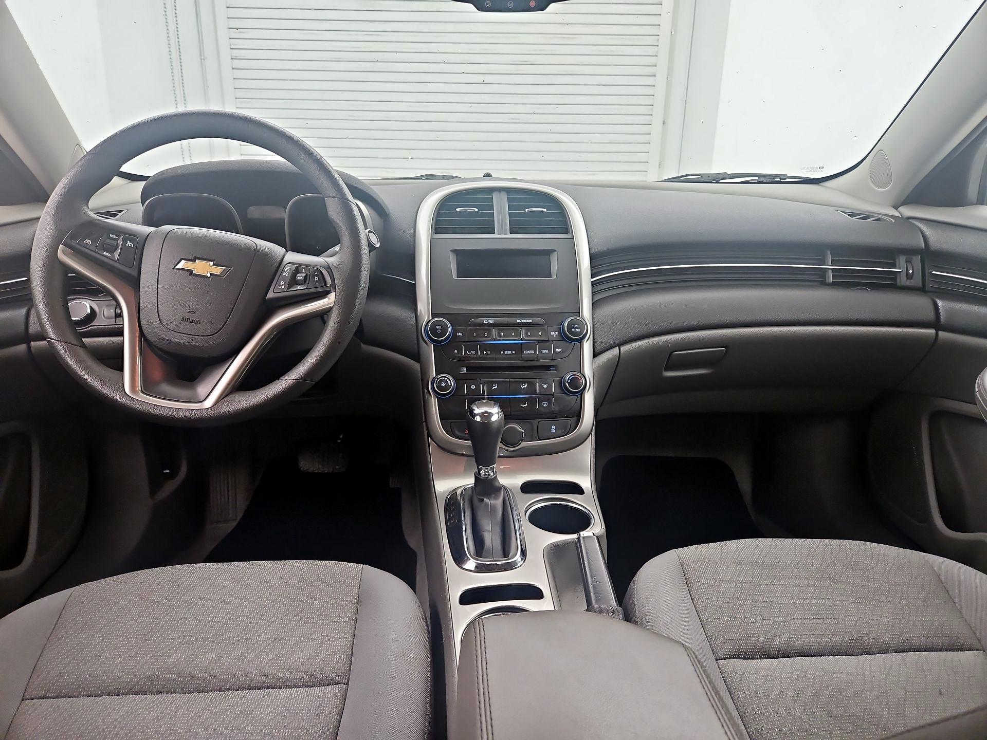 Thumbnail: 2016 Chevrolet Malibu - 9