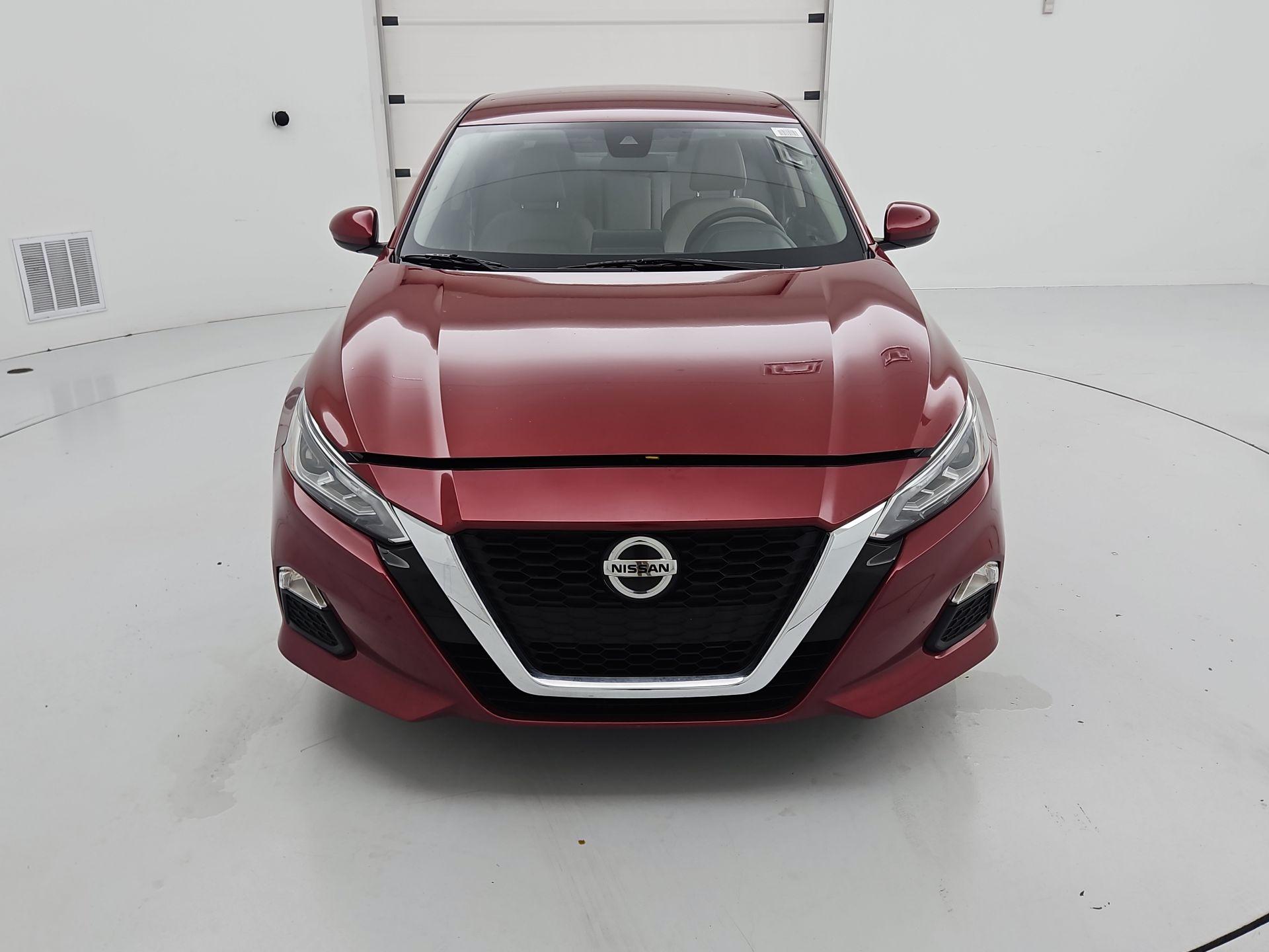 Thumbnail: 2022 Nissan Altima - 2