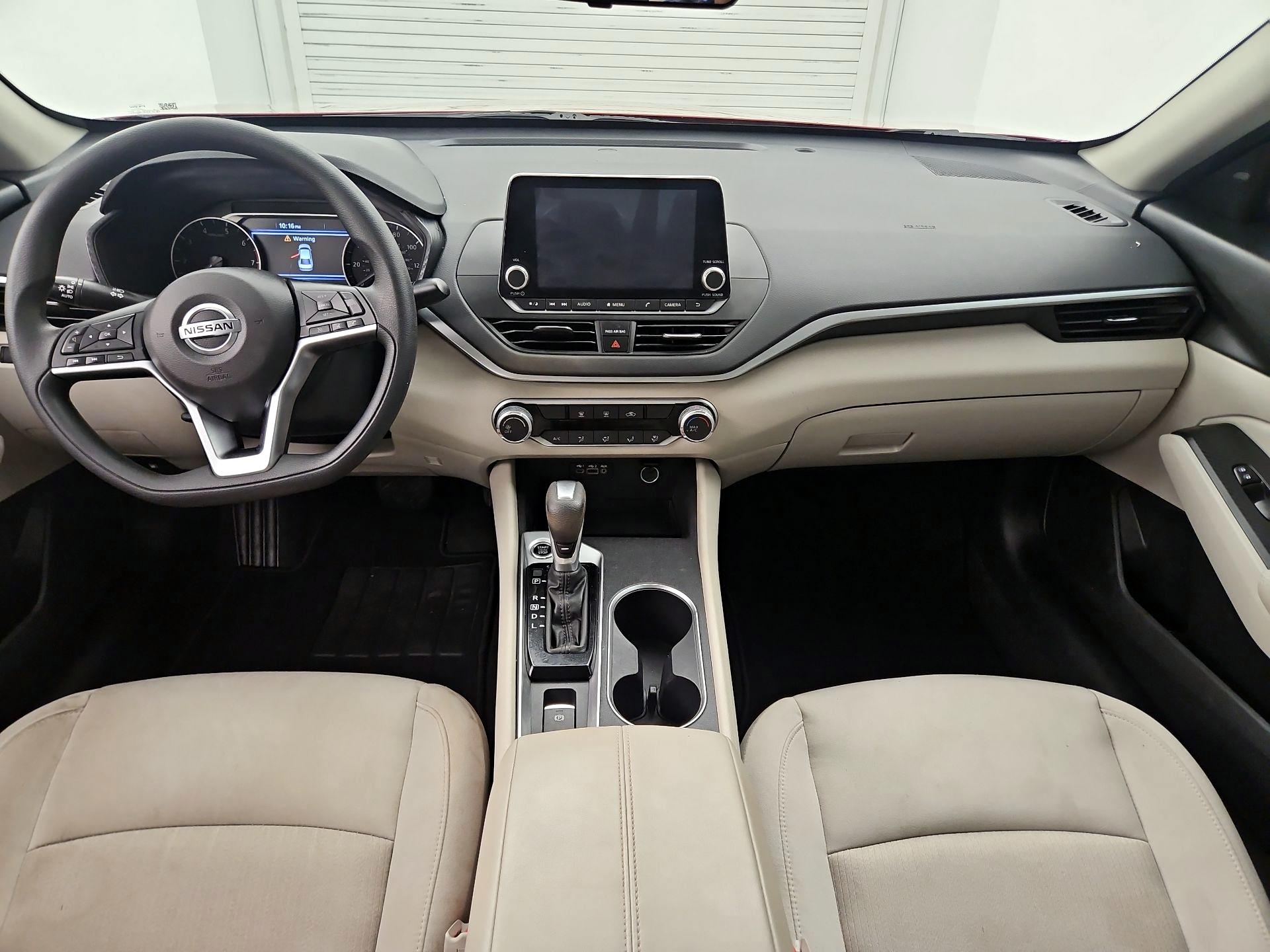 Thumbnail: 2022 Nissan Altima - 8