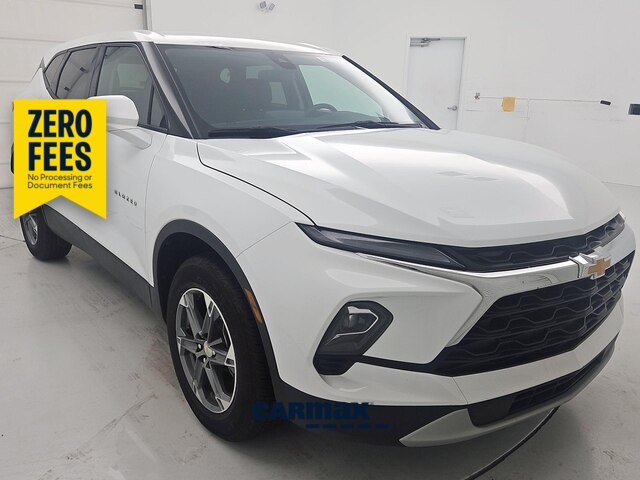 White 2025 Chevrolet Blazer SUV / Crossover Automatic