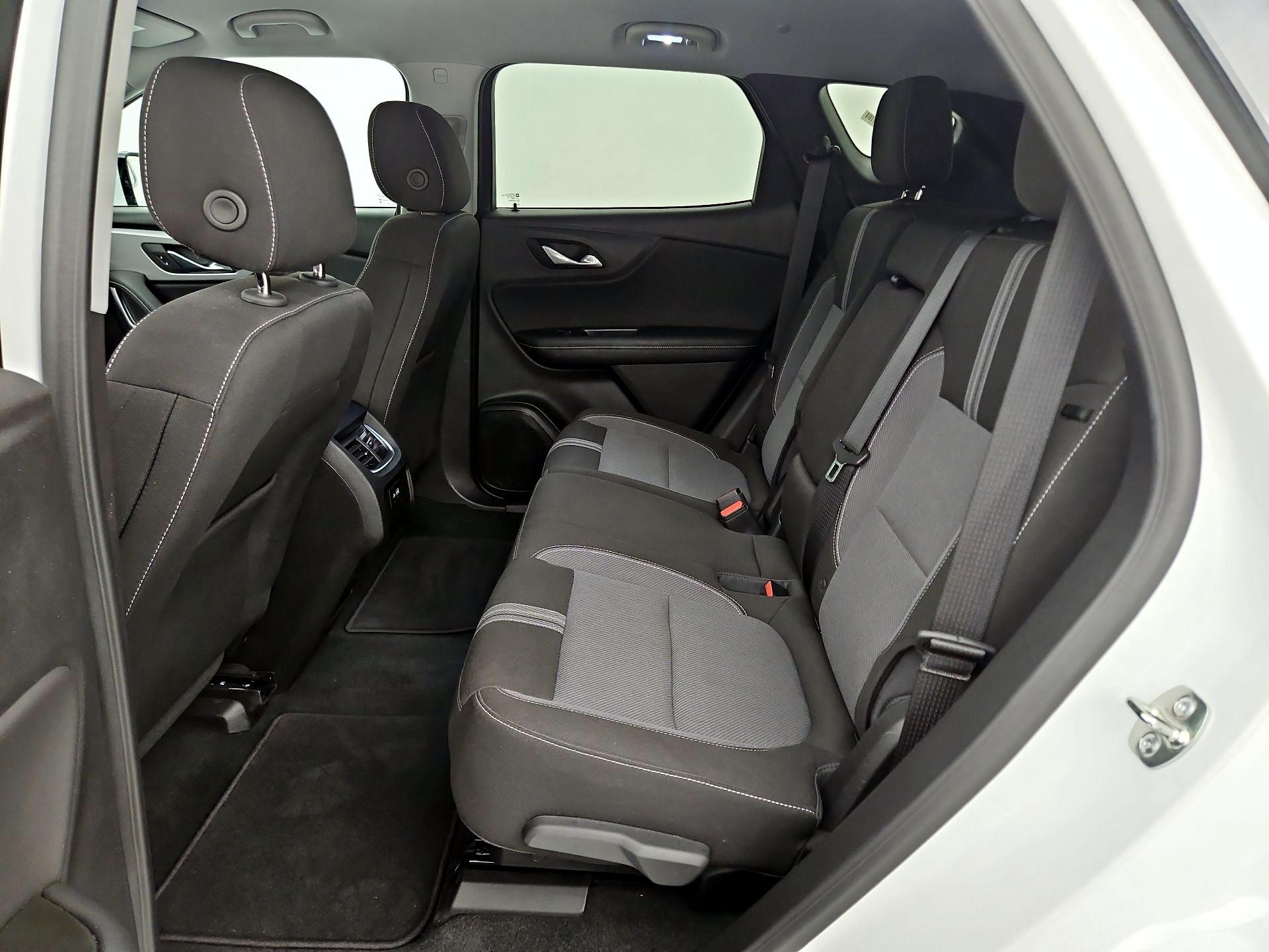 Thumbnail: 2025 Chevrolet Blazer - 17