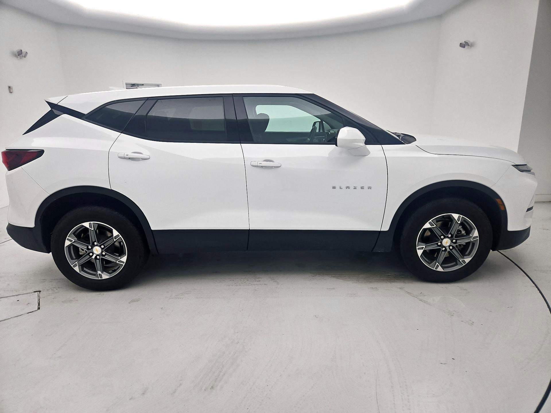 Thumbnail: 2025 Chevrolet Blazer - 4