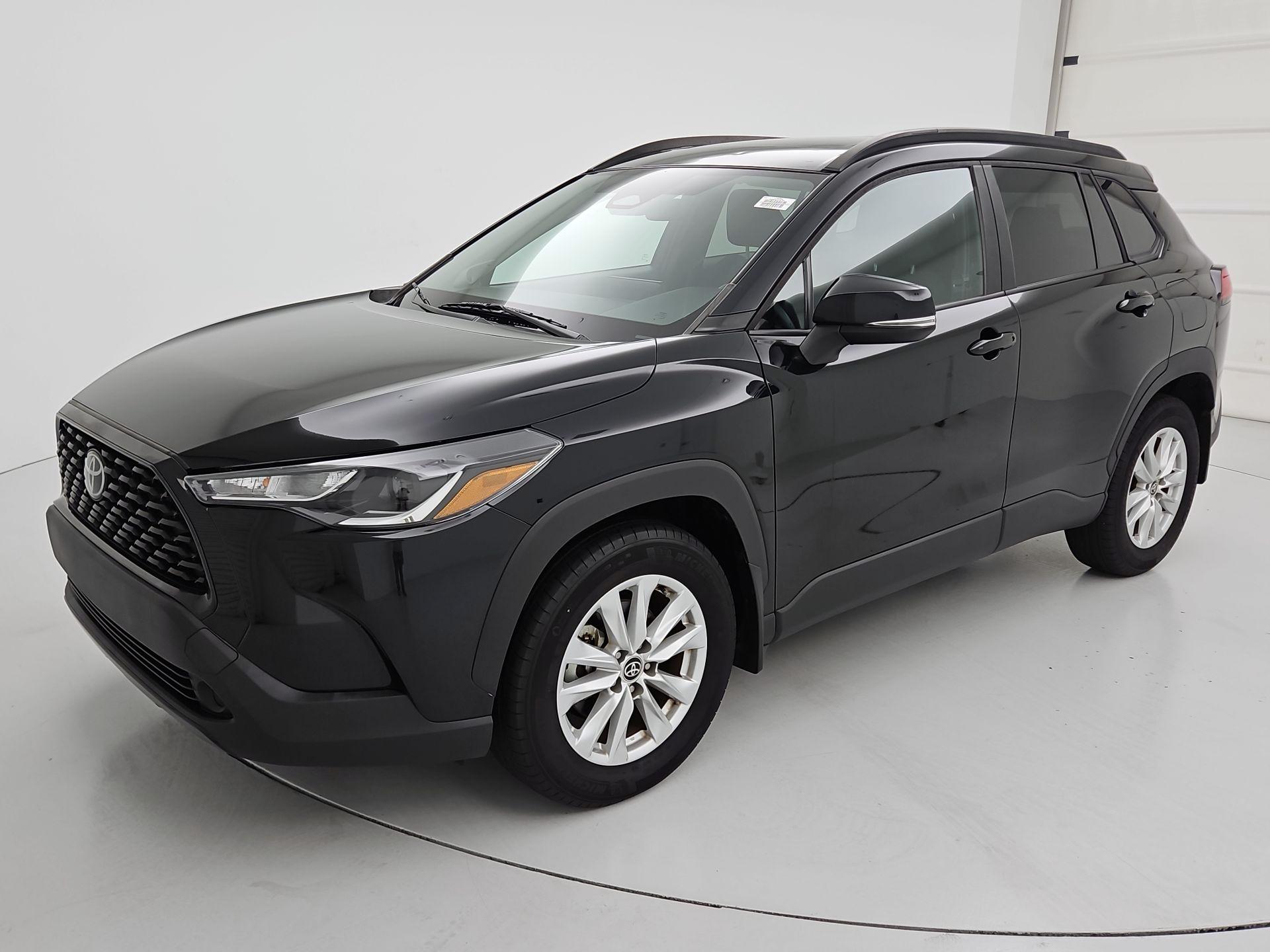 Thumbnail: 2023 Toyota Corolla Cross - 3