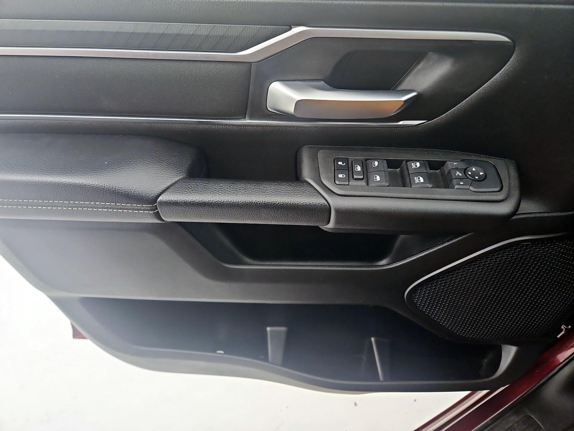 Thumbnail: 2025 RAM 1500 - 10