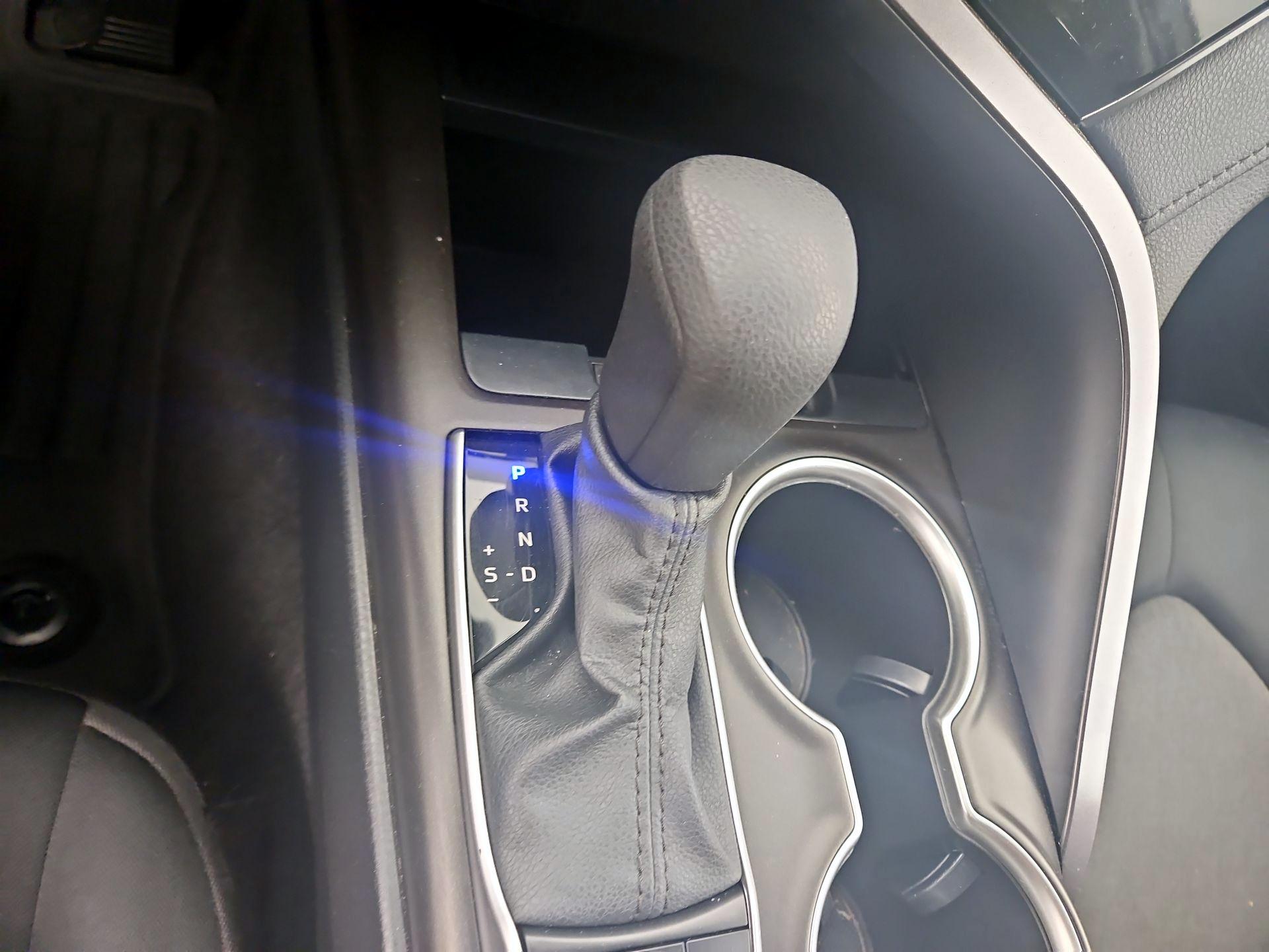 Thumbnail: 2023 Toyota Camry - 17