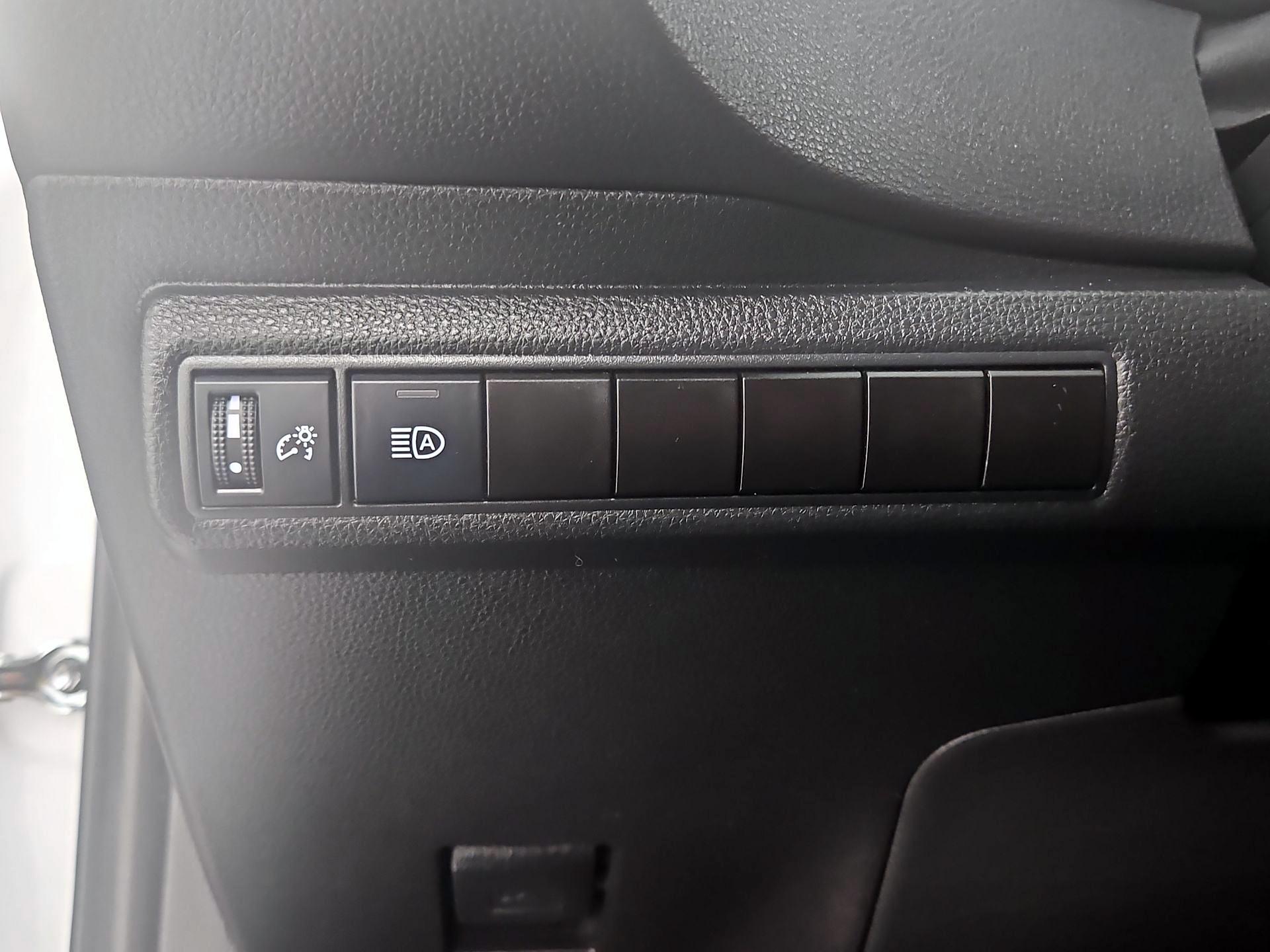 Thumbnail: 2024 Toyota Corolla - 13