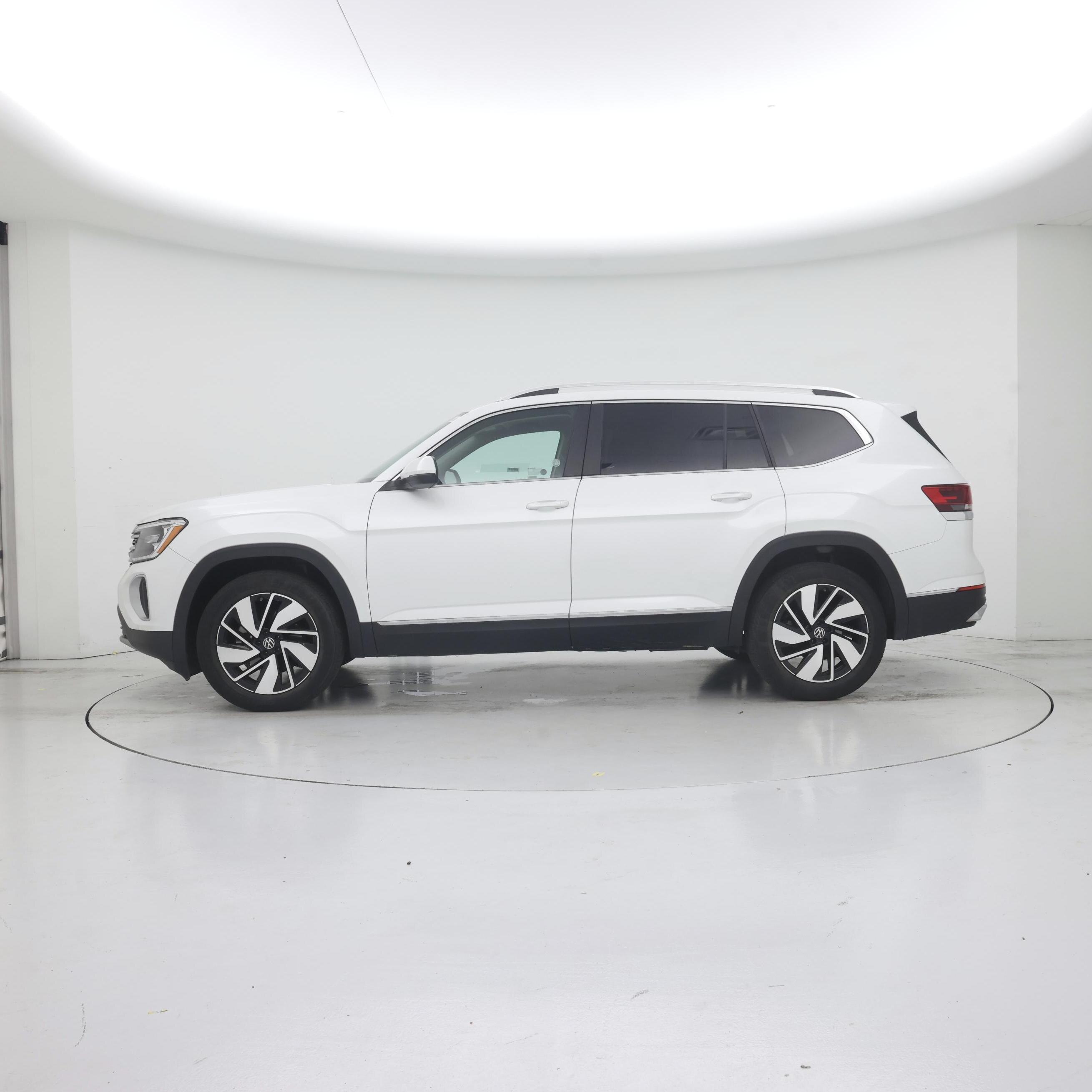 Thumbnail: 2025 Volkswagen Atlas - 3
