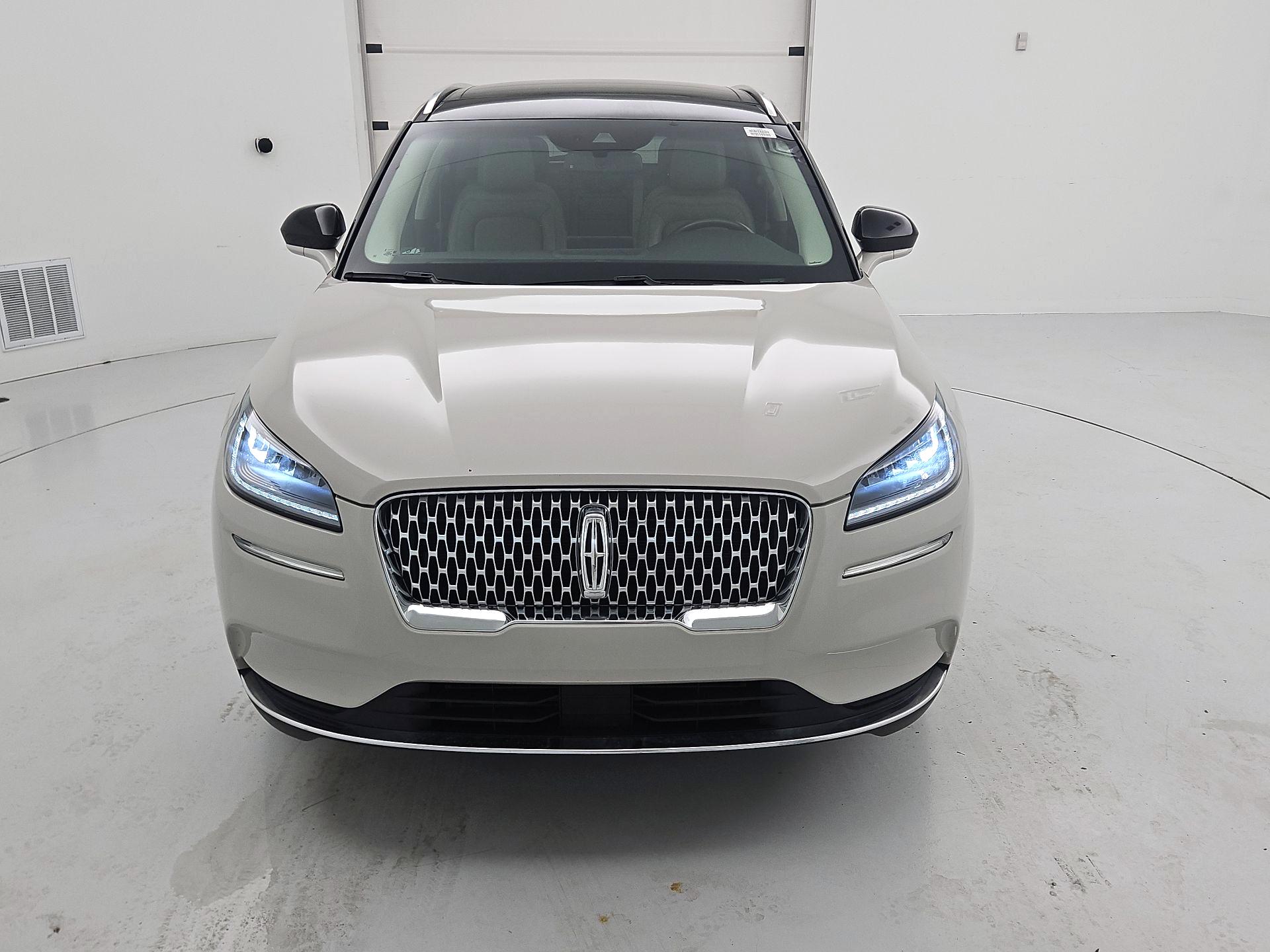 Thumbnail: 2022 Lincoln Corsair - 2