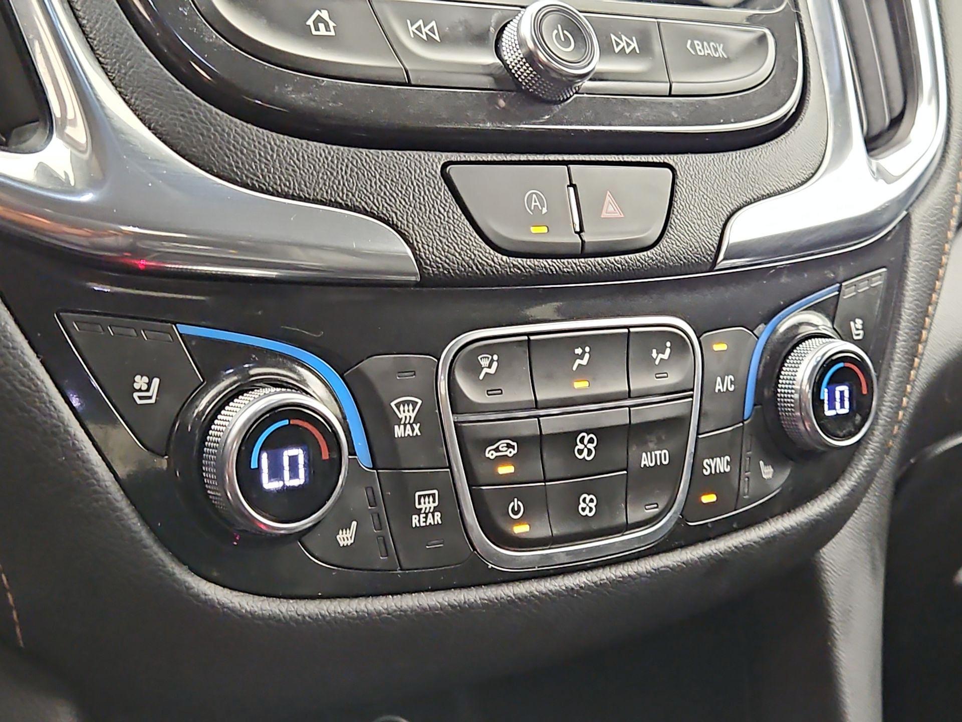 Thumbnail: 2022 Chevrolet Equinox - 16