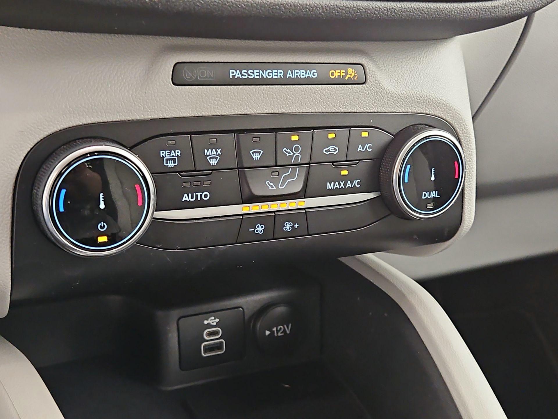 Thumbnail: 2024 Ford Escape - 16
