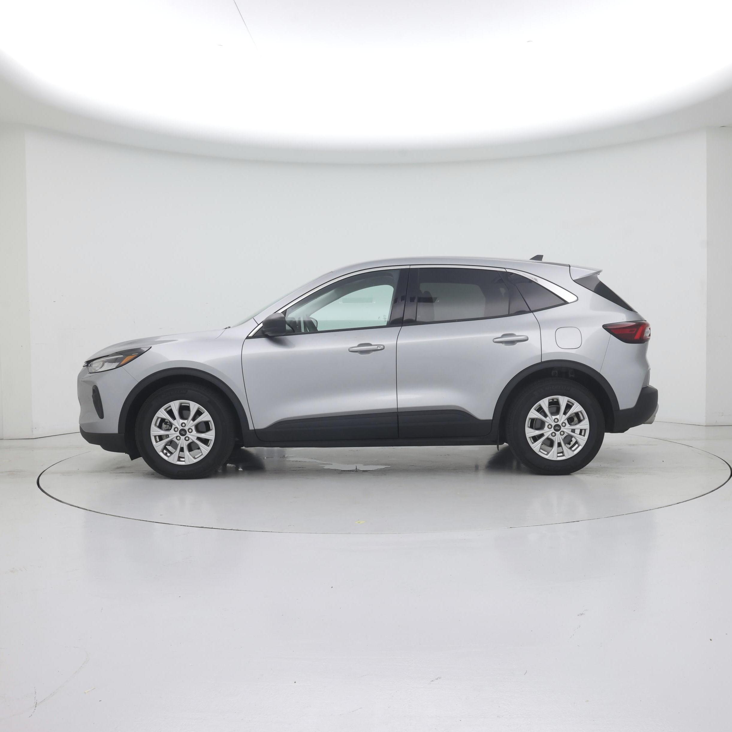 Thumbnail: 2024 Ford Escape - 3